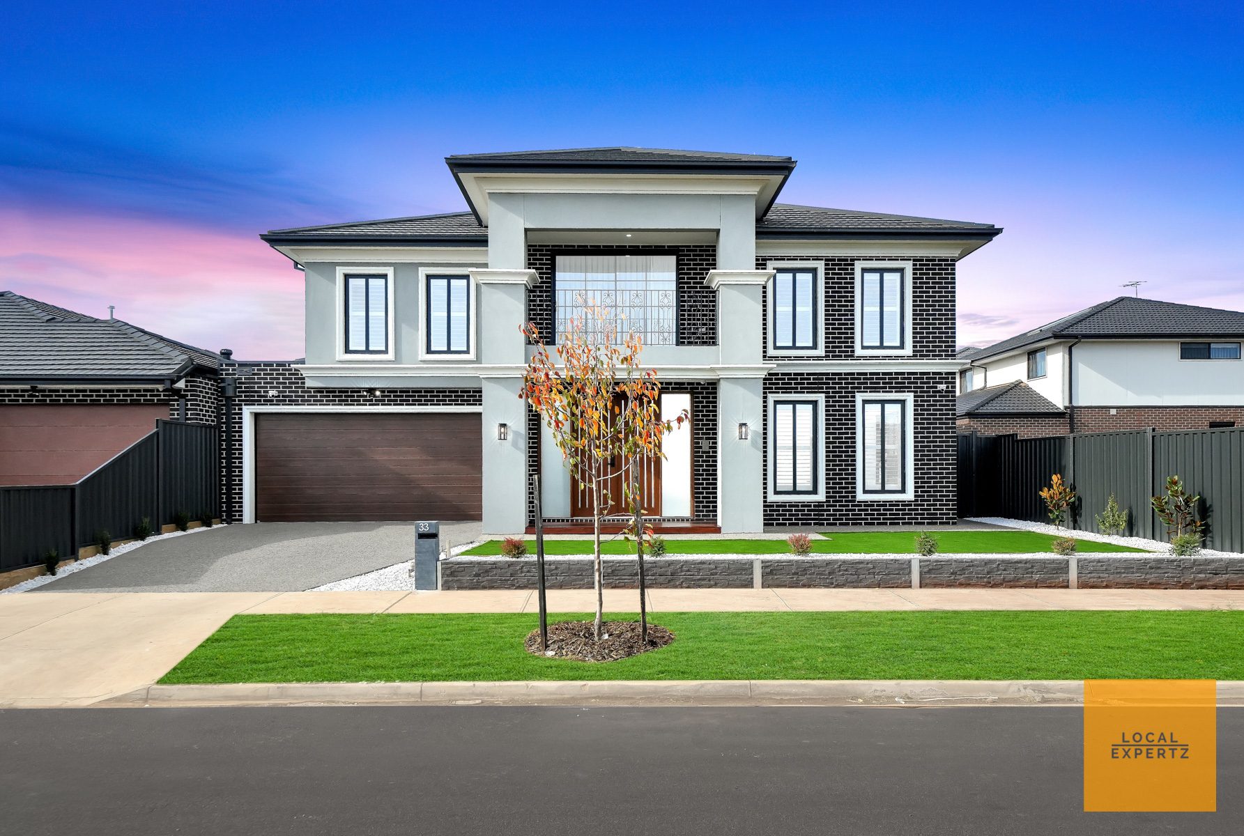 33 Castlecrag Way, Strathtulloh, VIC — photo 1