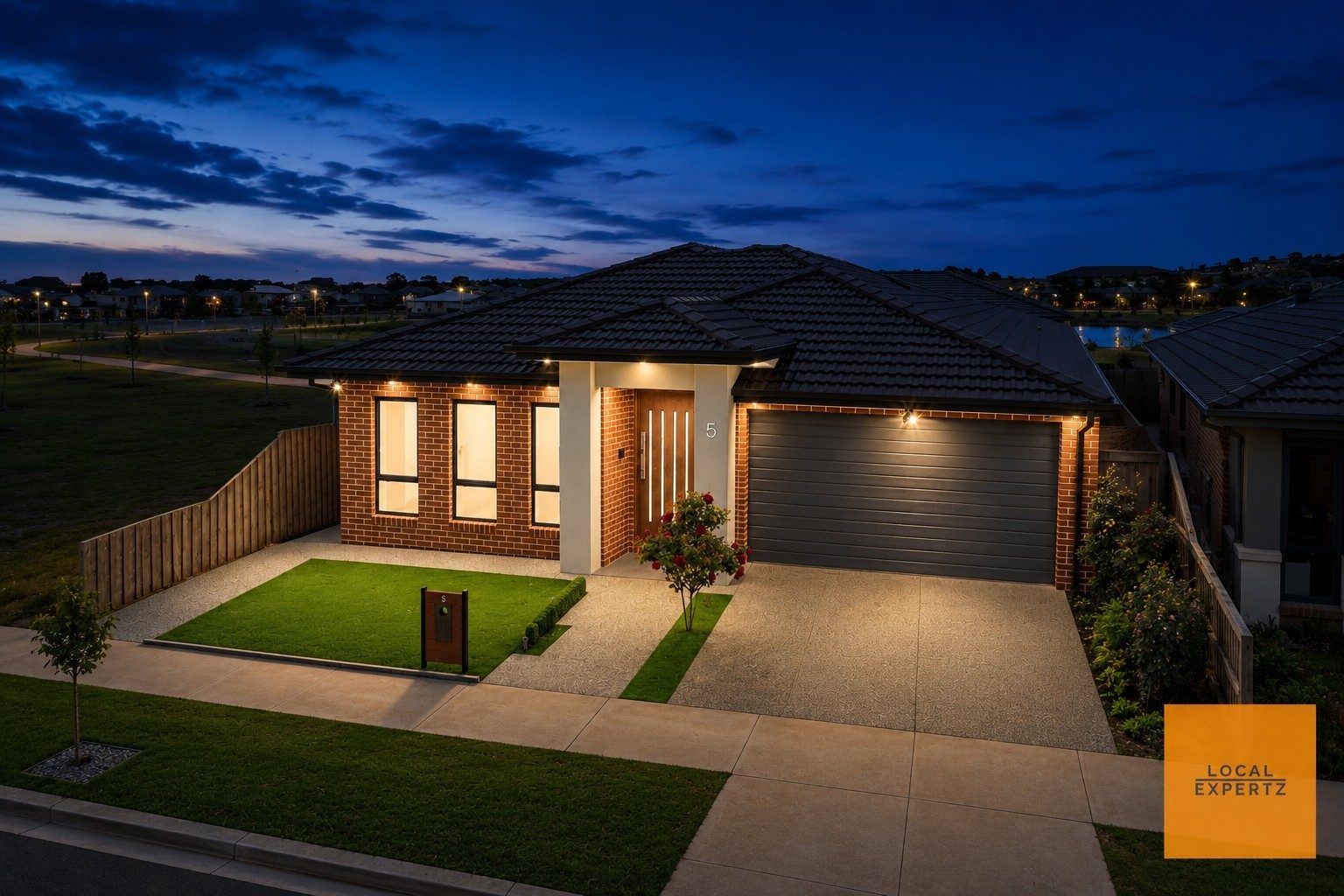5 Krateron Street, Fraser Rise, VIC — photo 1