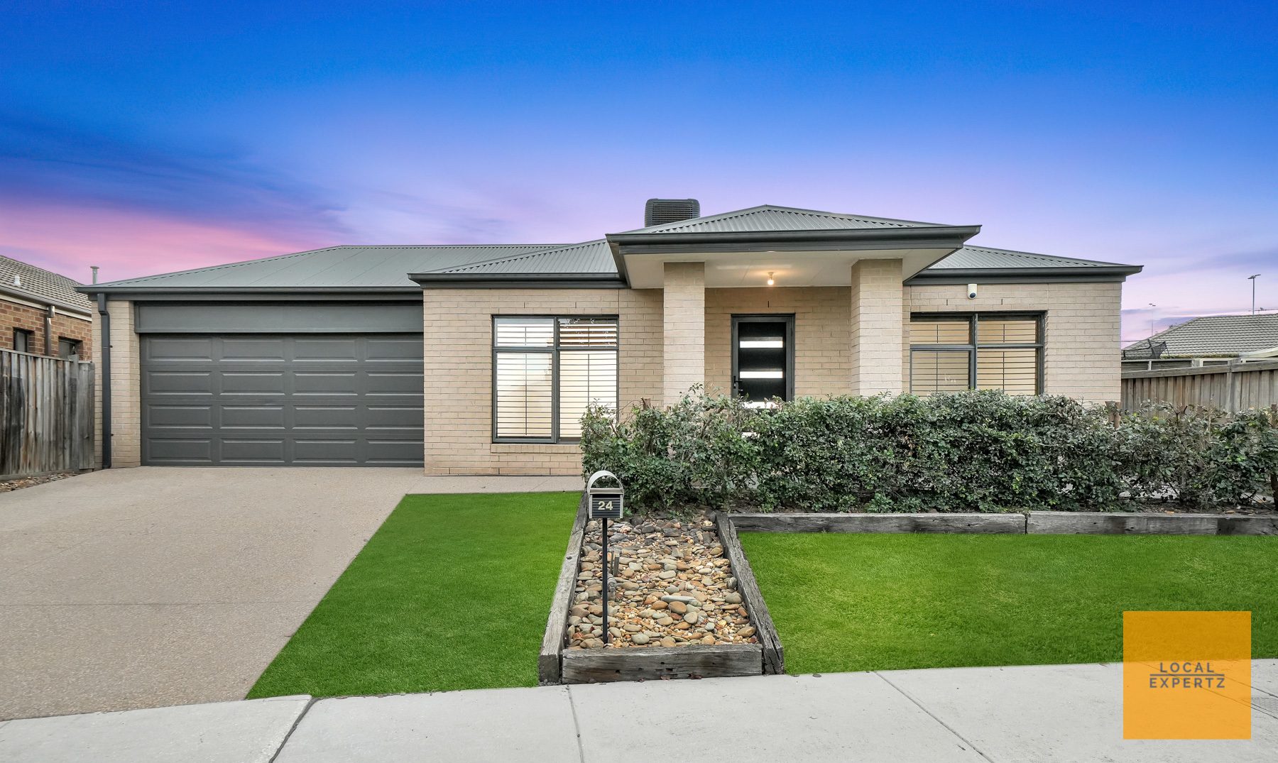 24 Parris Avenue, Harkness, VIC — photo 1