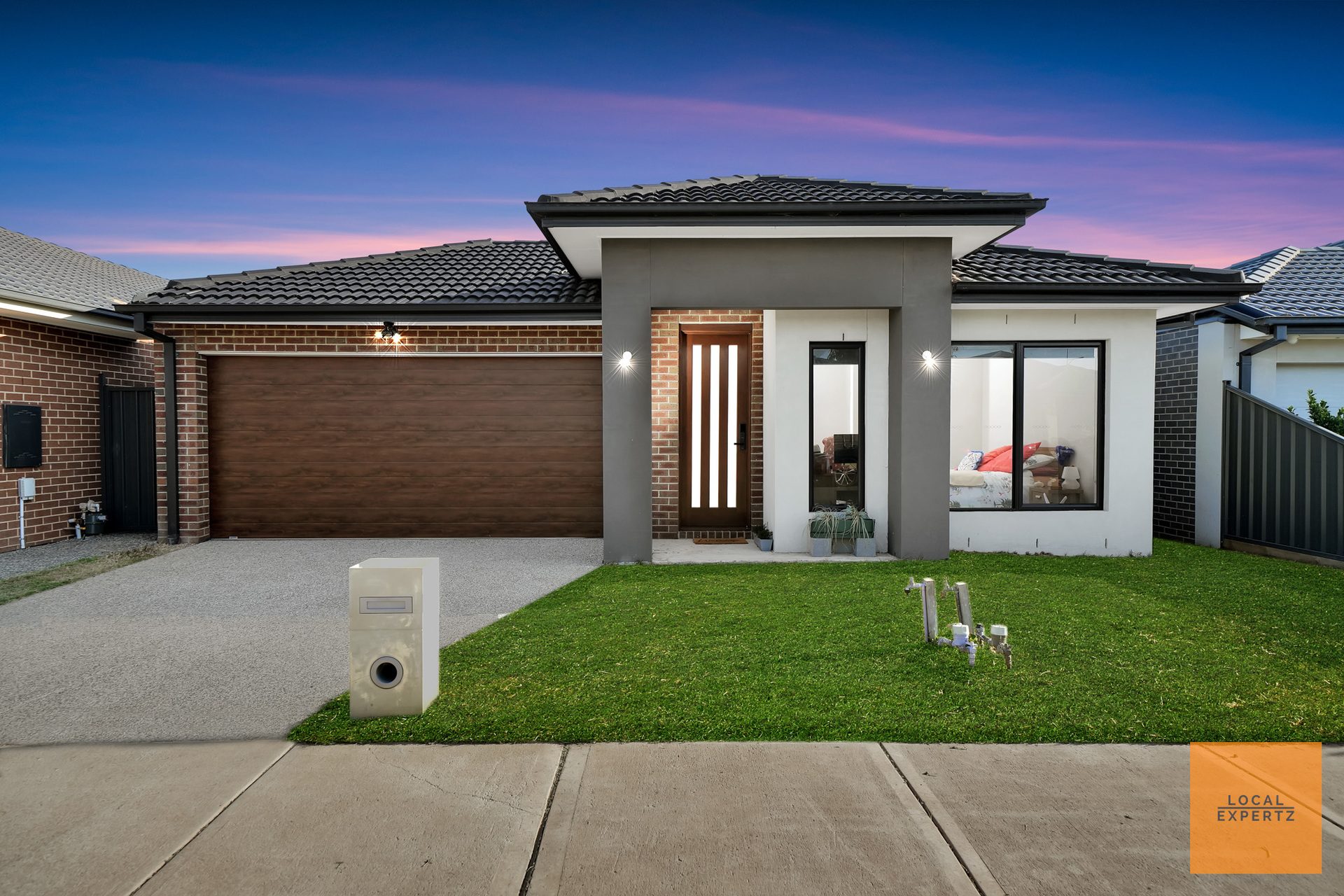 8 Southlands Loop, Strathtulloh, VIC — photo 1