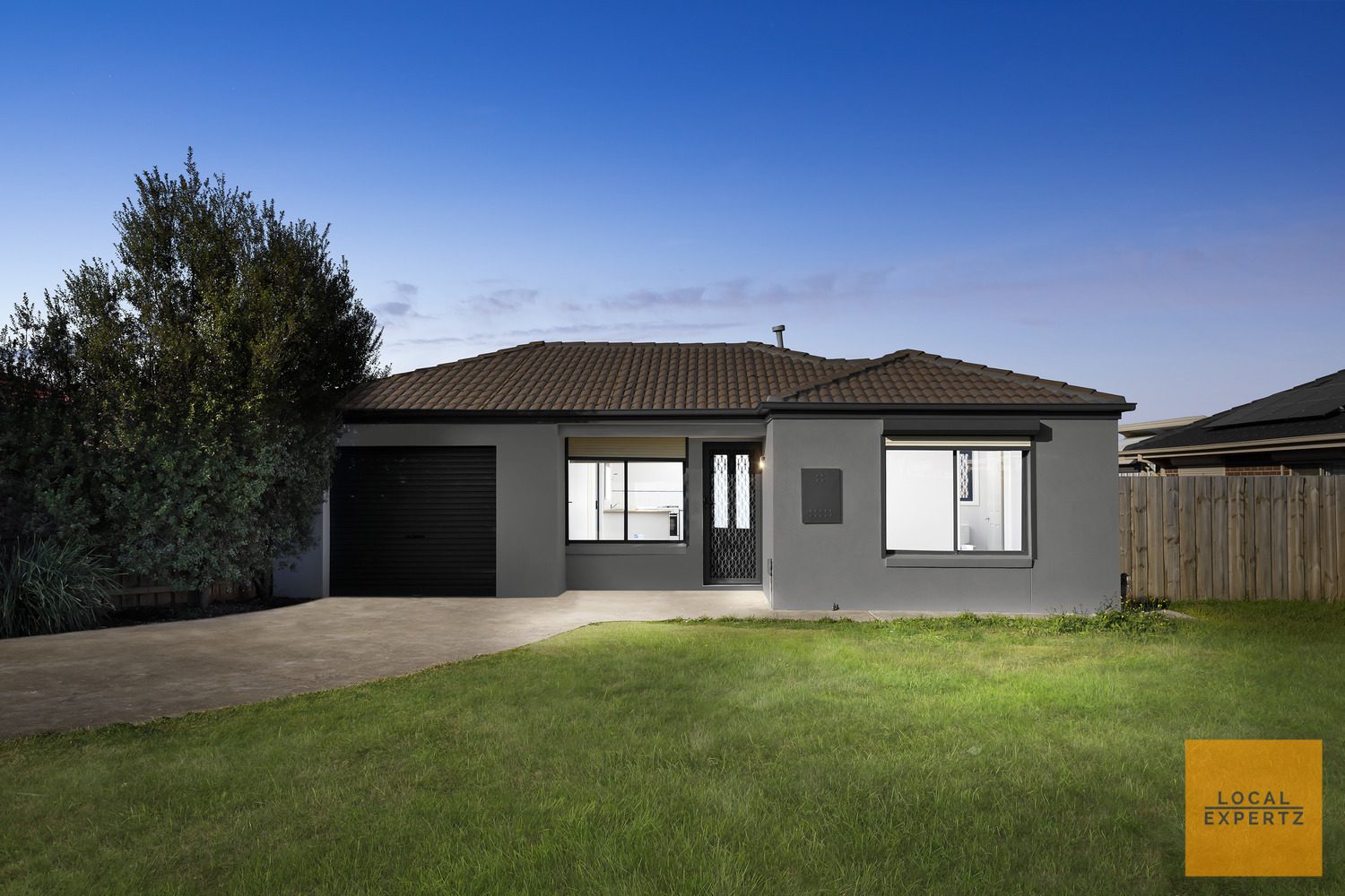 31 Caitlyn Drive, Harkness, VIC — photo 1