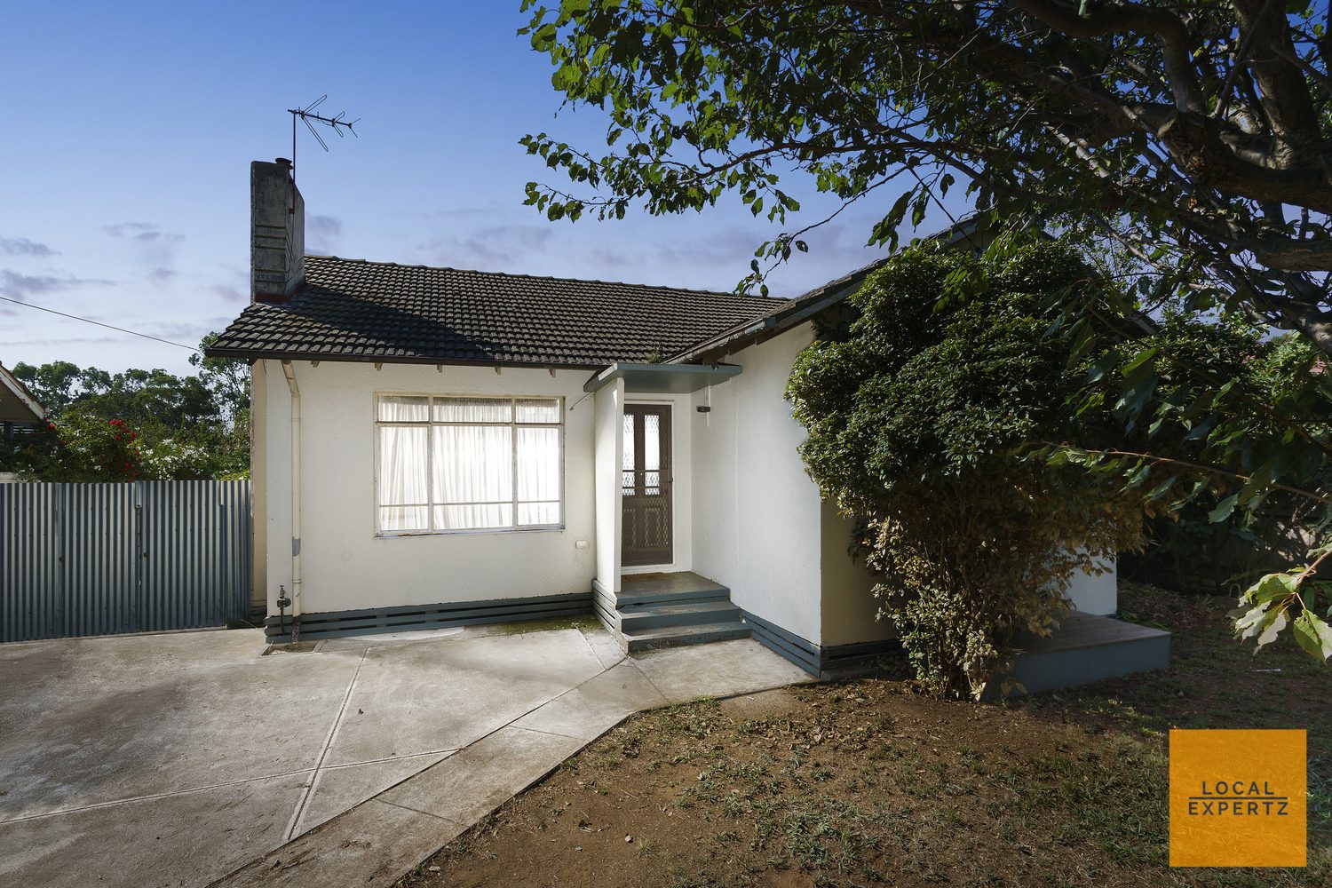 22 Charlesworth Street, Laverton, VIC — photo 1