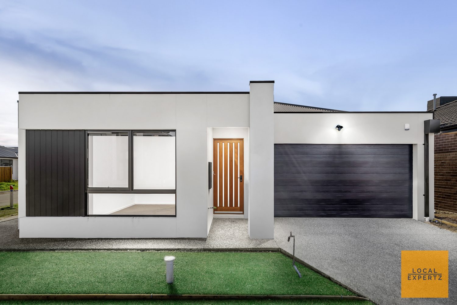 8 Burridge Street, Deanside, VIC — photo 1