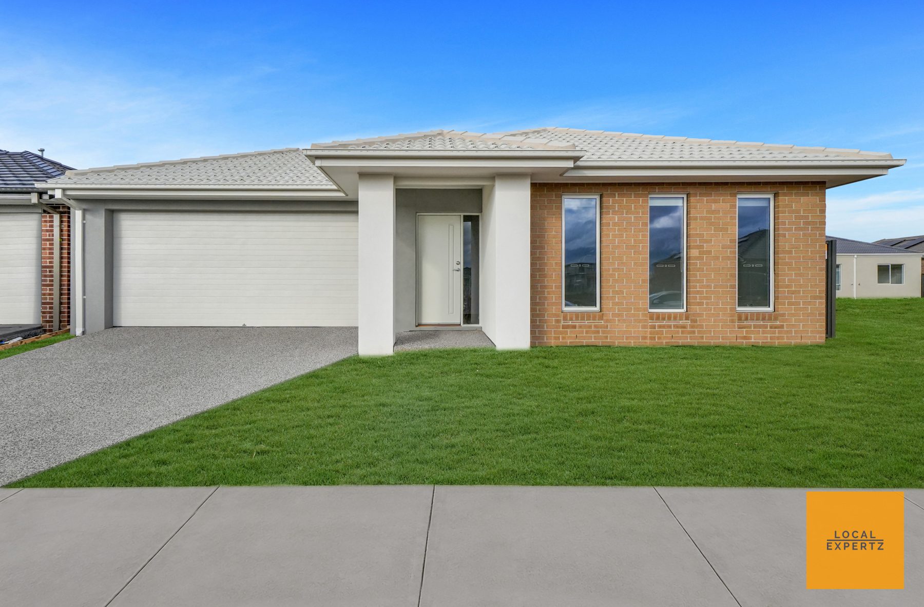 12 Moroccan Way, Tarneit, VIC — photo 1