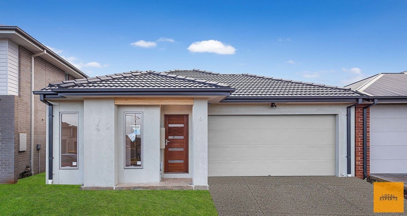 62 Pienza Road, Fraser Rise, VIC — photo 1