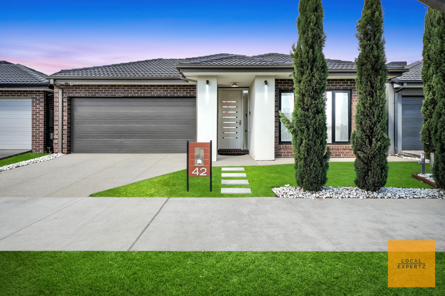 42 Coltan Avenue, Cobblebank, VIC — photo 1