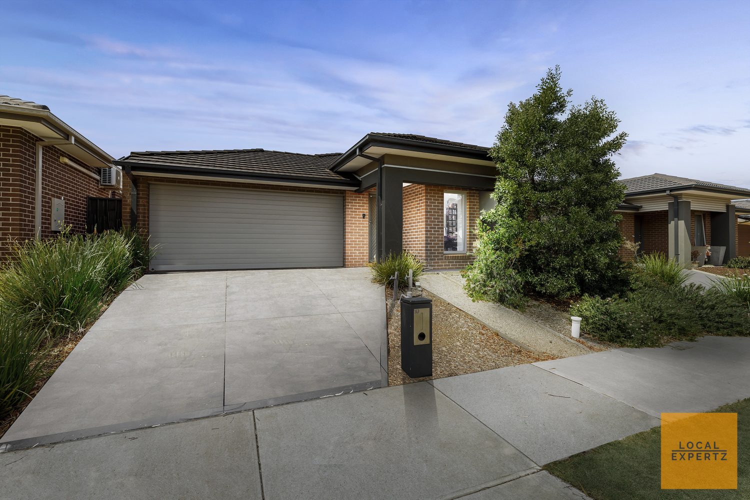 10 Maracana Circuit, Strathtulloh, VIC — photo 1