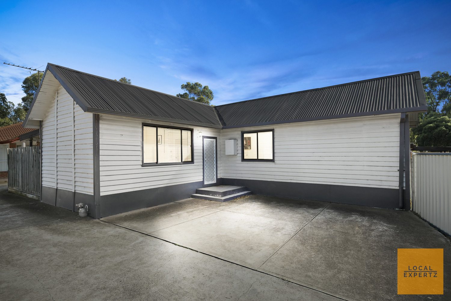 1/47 Exford Road, Melton South, VIC — photo 1