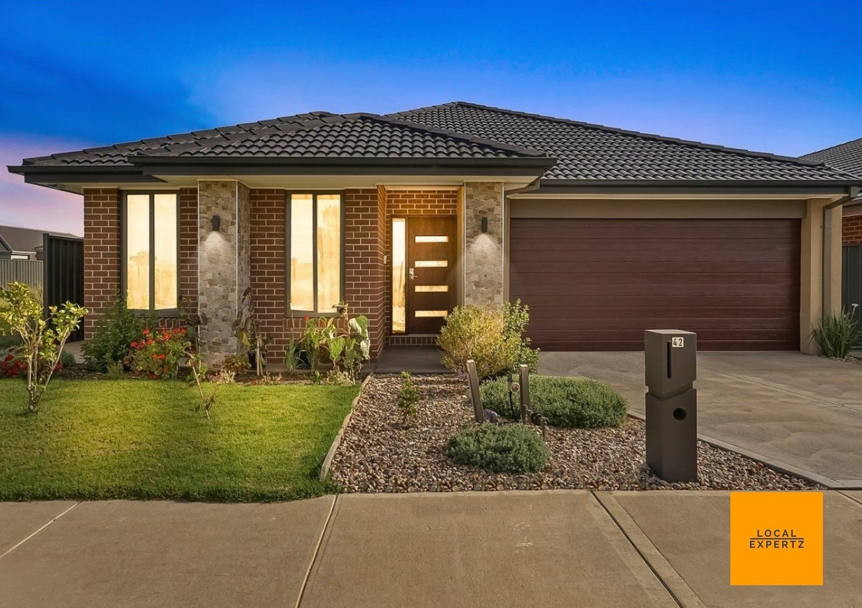 42 Jester Drive, Cobblebank, VIC — photo 1