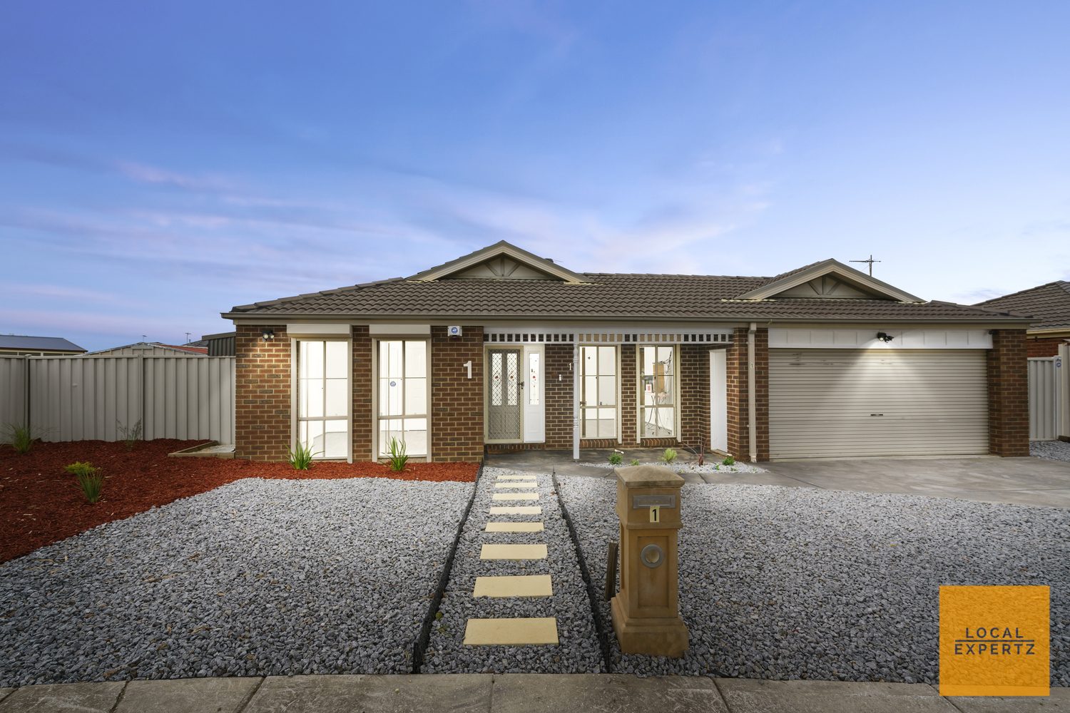 1 Fiddlewood Turn, Harkness, VIC — photo 1
