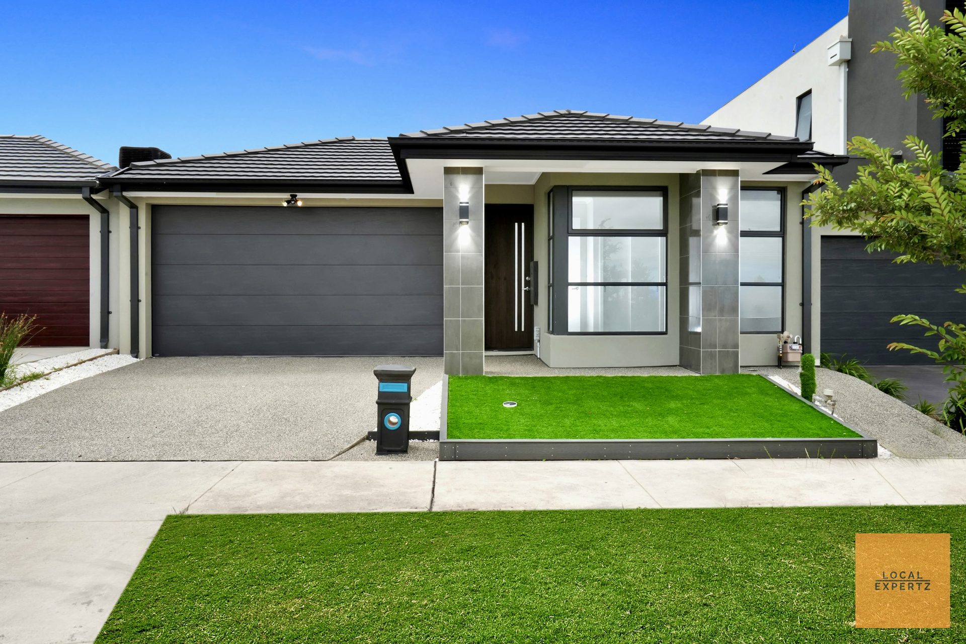 45 Cetona Street, Fraser Rise, VIC — photo 1