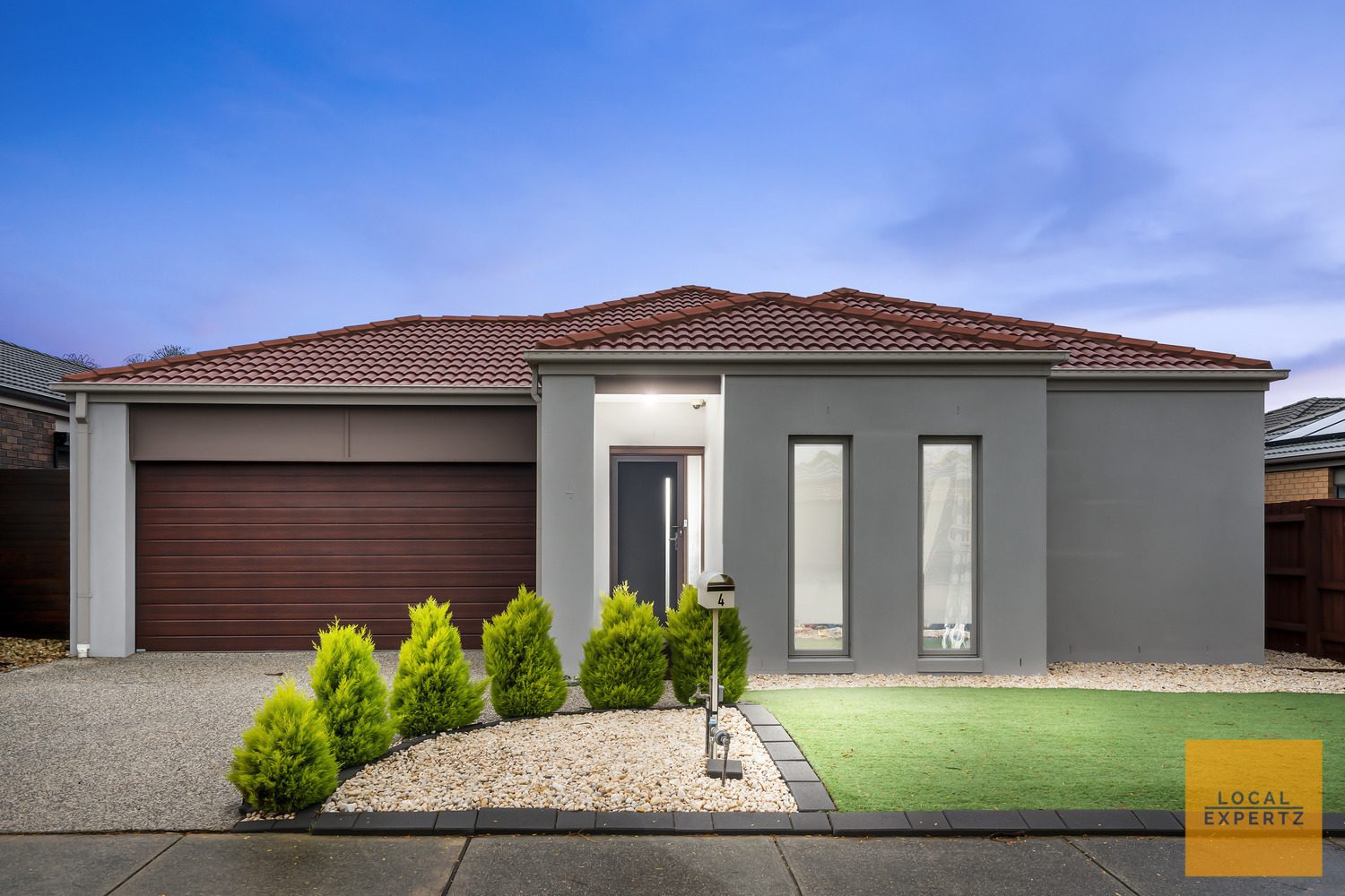 4 Carramar Drive, Harkness, VIC — photo 1