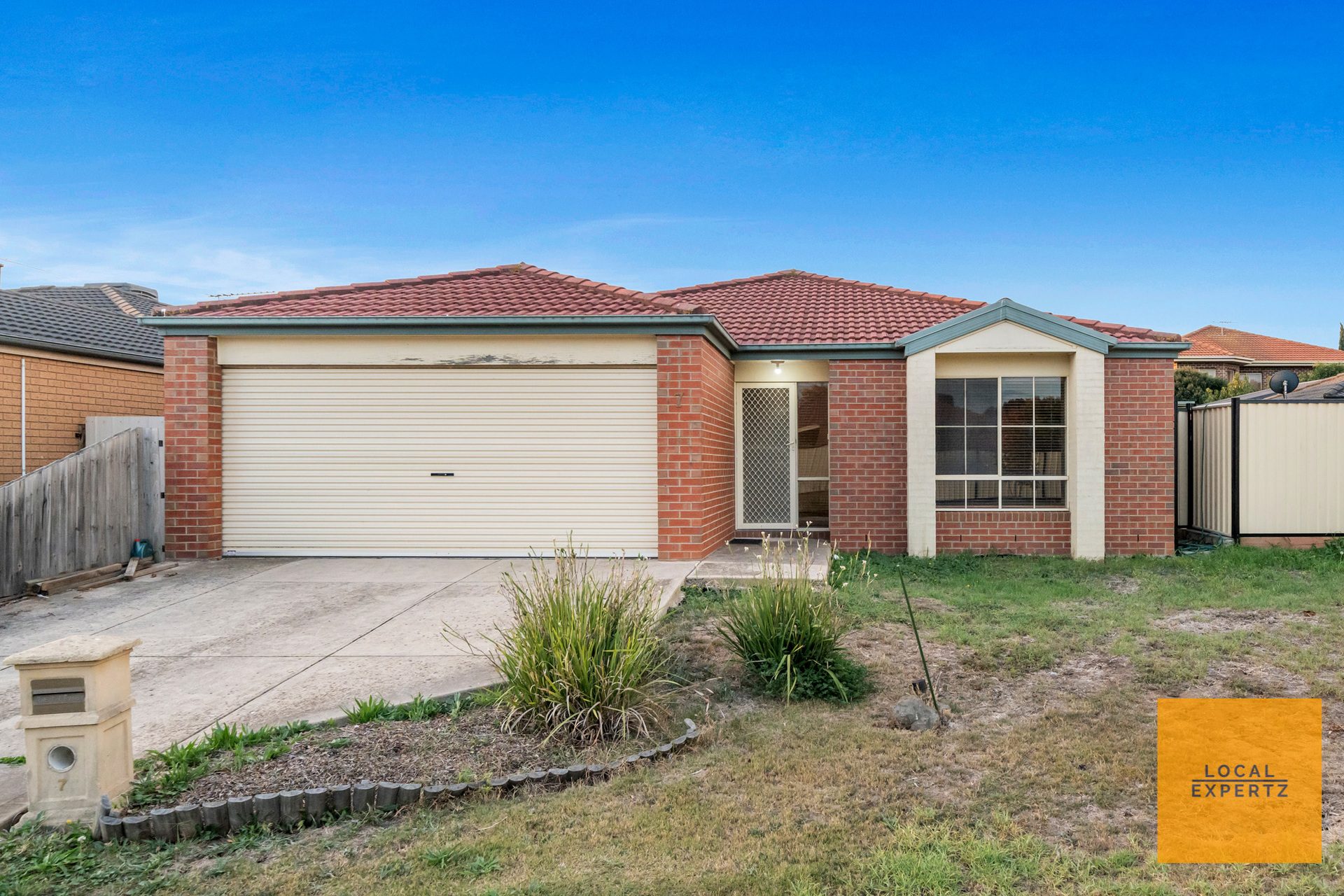 7 Lockyer Court, Tarneit, VIC — photo 1