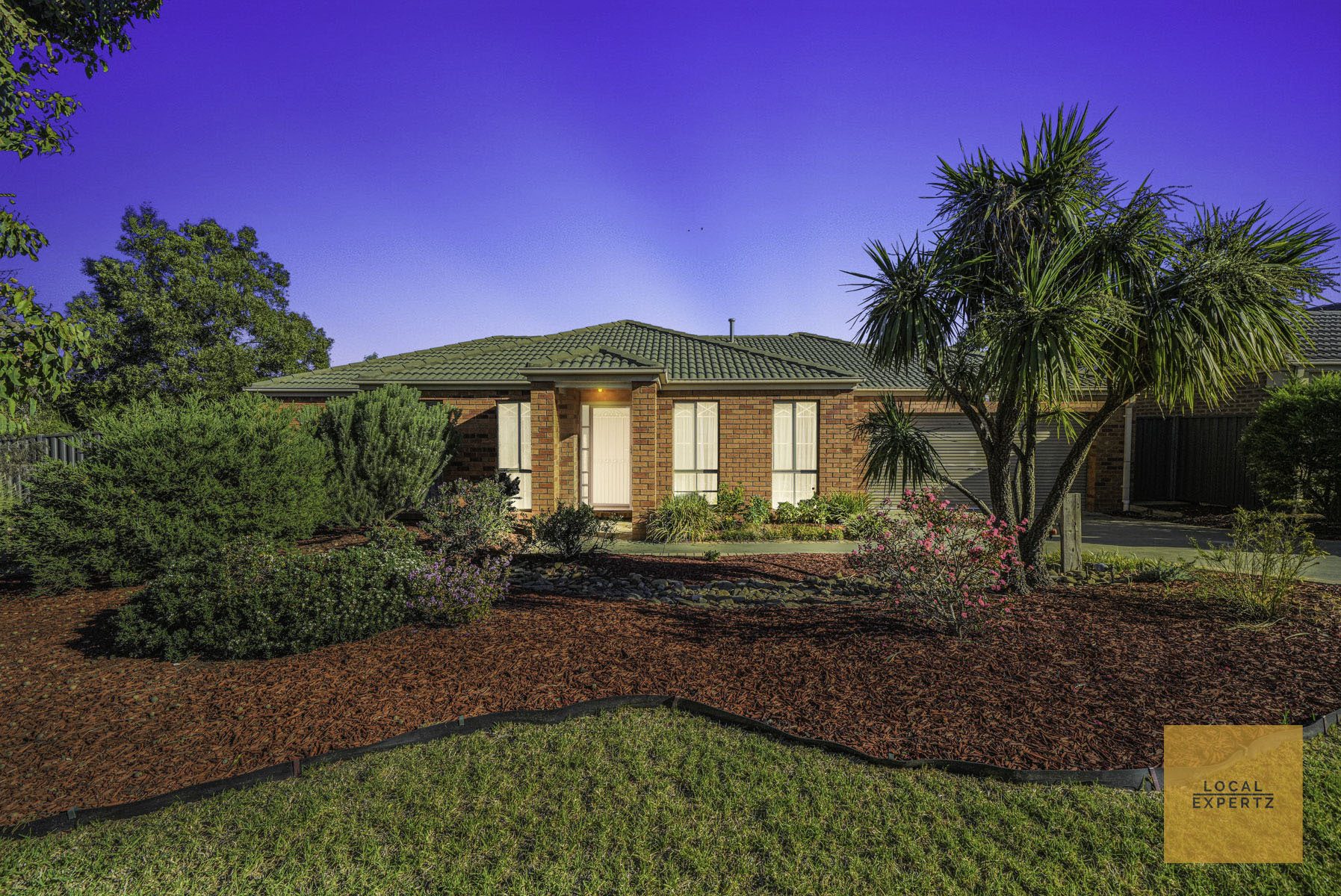 3 Coburn Way, Caroline Springs, VIC — photo 1