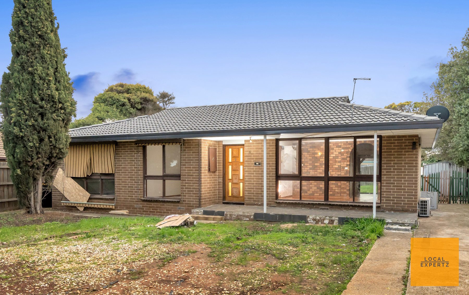 4 Luby Court, Melton, VIC — photo 1