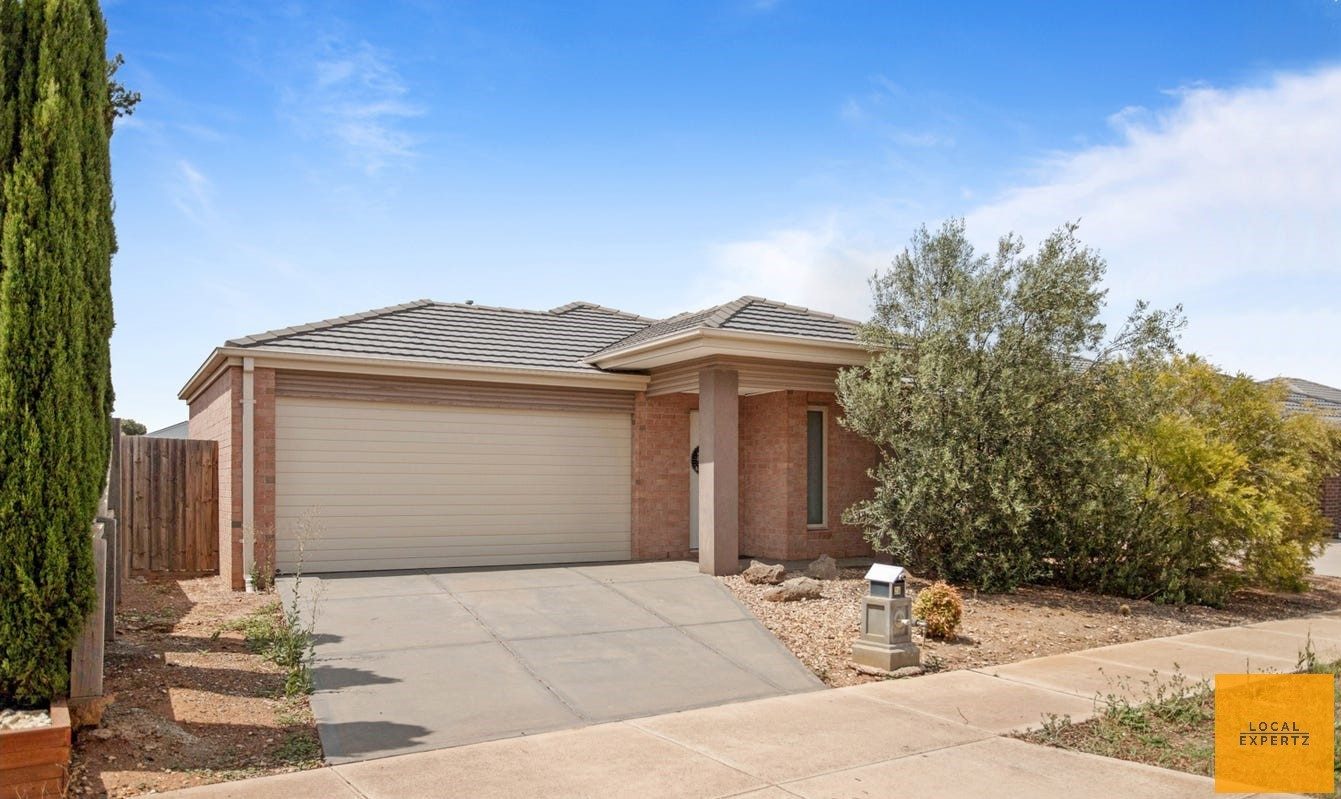 26 Hollybrook Street, Melton South, VIC — photo 1