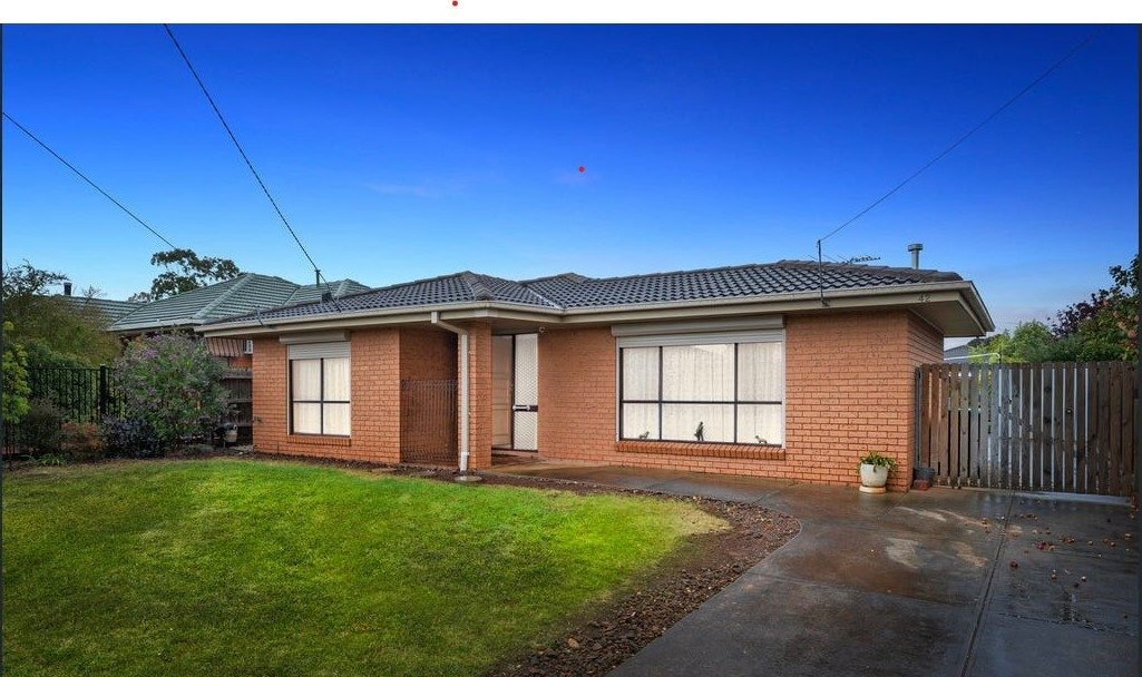 42 Frobisher Street, Melton, VIC — photo 1