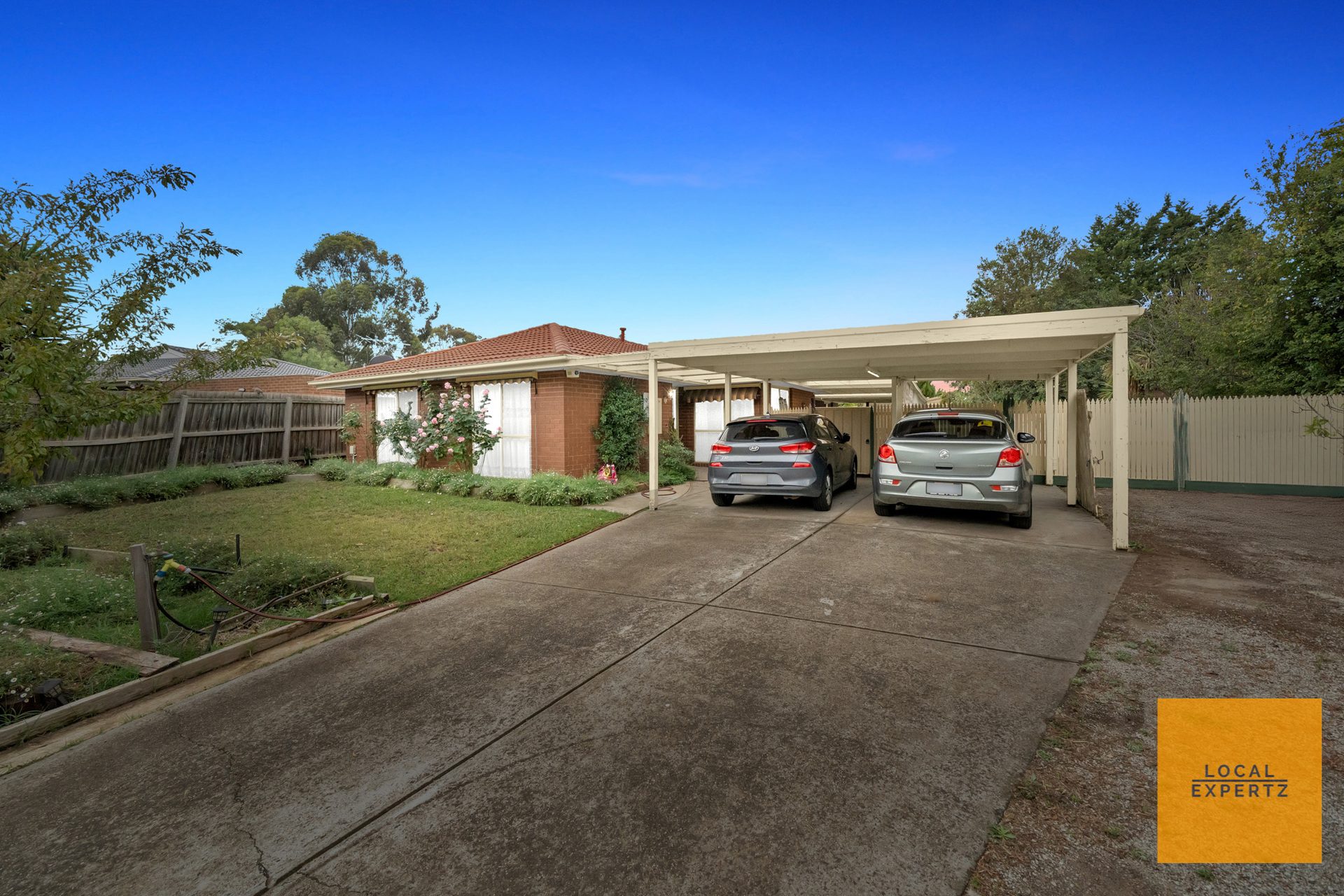 2 Lincoln Way, Melton West, VIC — photo 1