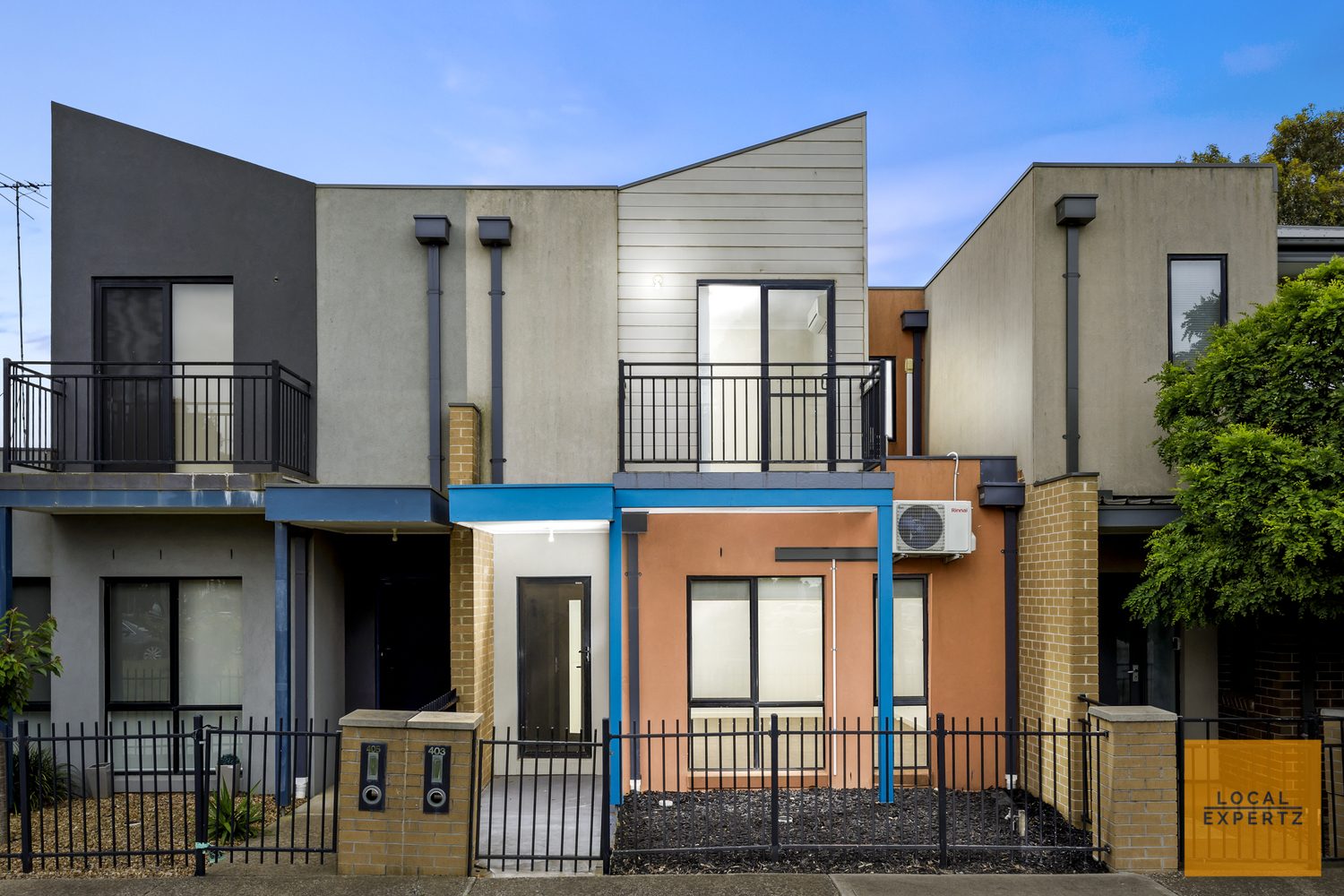 403 Hume Drive, Caroline Springs, VIC — photo 1