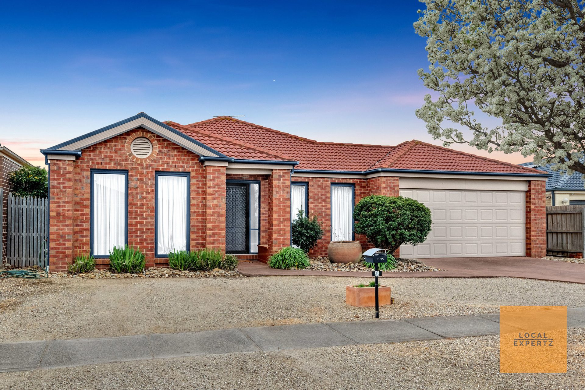 4 Ranfurlie Circuit, Melton West, VIC — photo 1