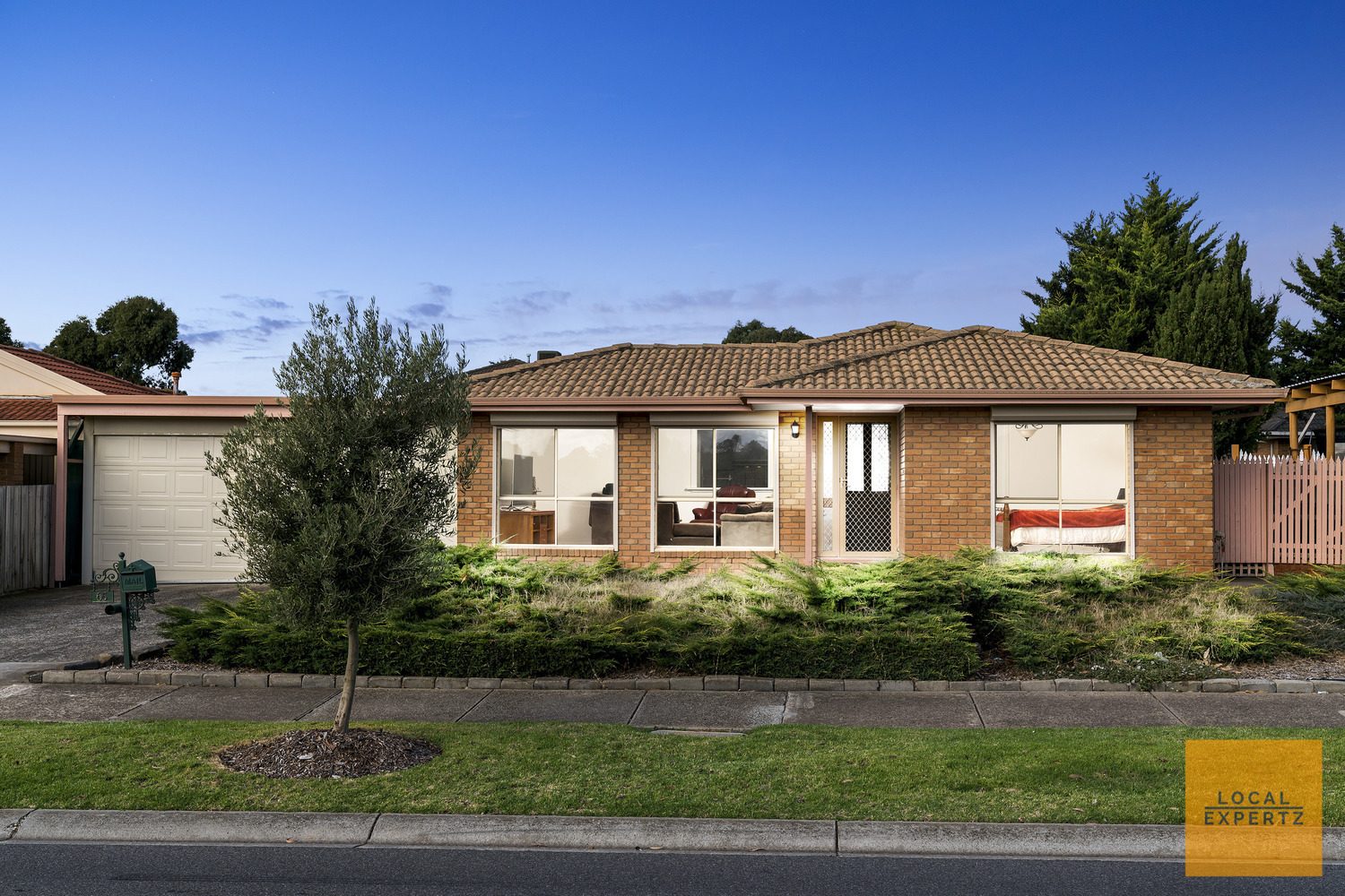 65 Delbridge Drive, Sydenham, VIC — photo 1