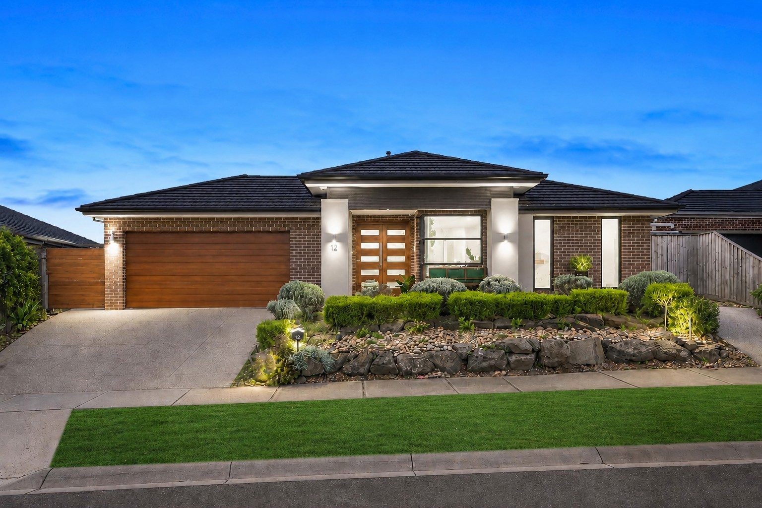12 Arnolds Creek Boulevard, Harkness, VIC — photo 1