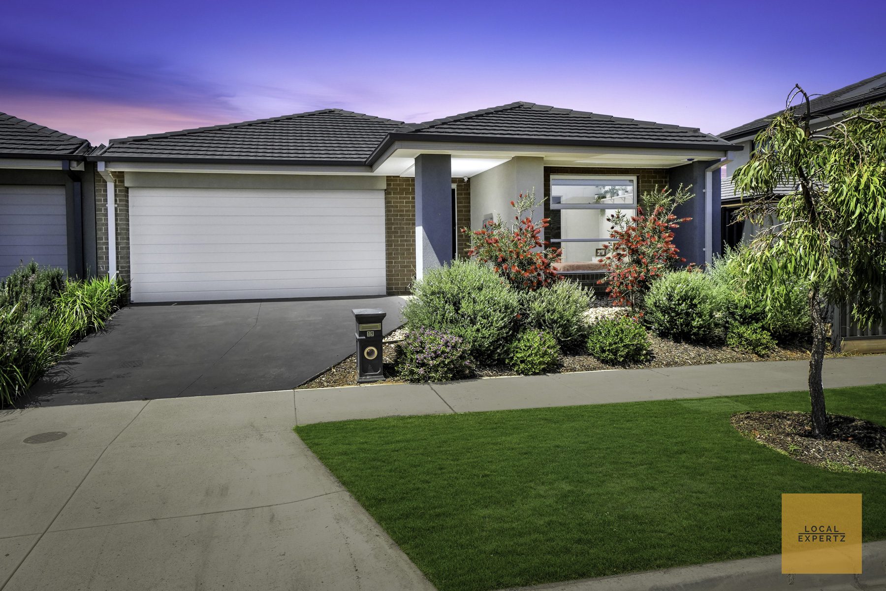 19 Staccato Terrace, Strathtulloh, VIC — photo 1