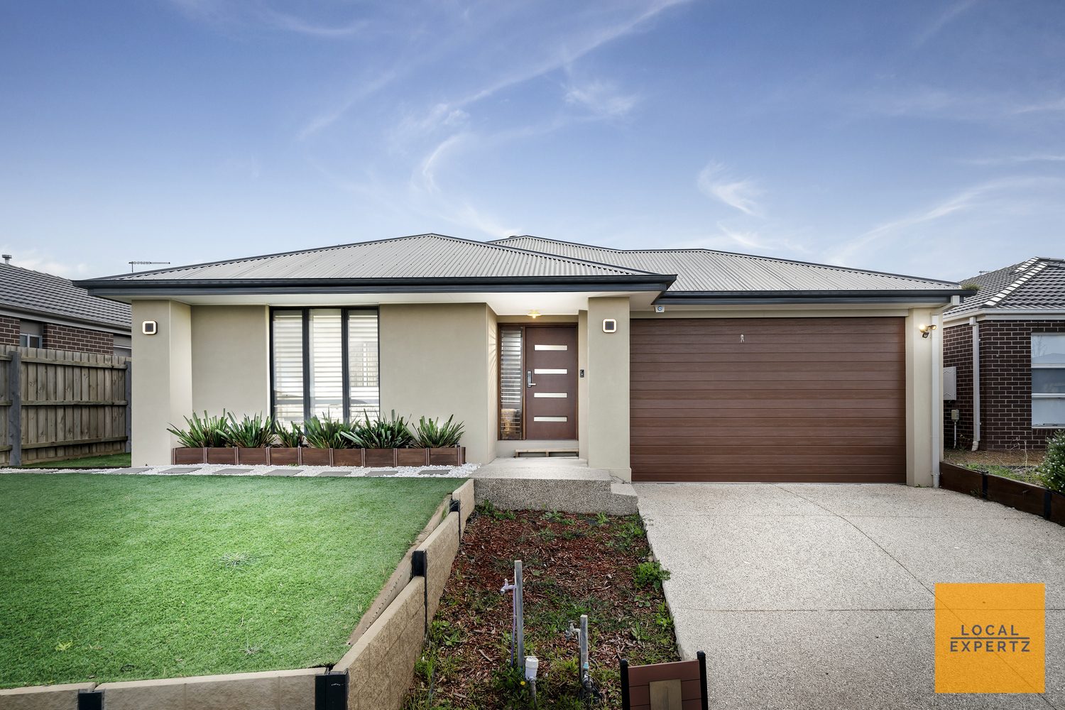16 Toolern Waters Drive, Weir Views, VIC — photo 1
