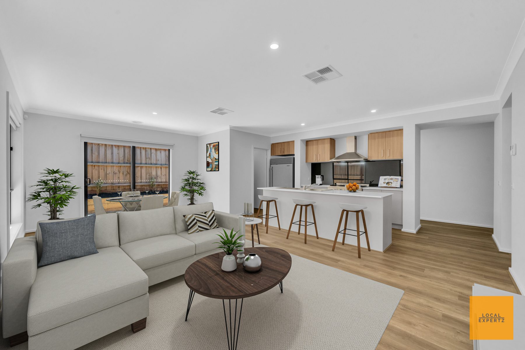 5 Hem Parkway, Fraser Rise, VIC — photo 1