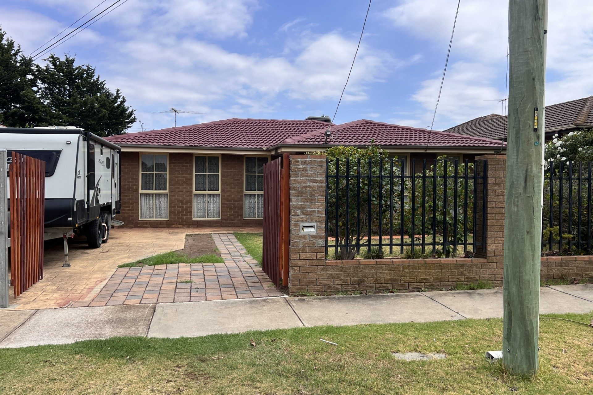 5 Rosina Drive, Melton, VIC — photo 1