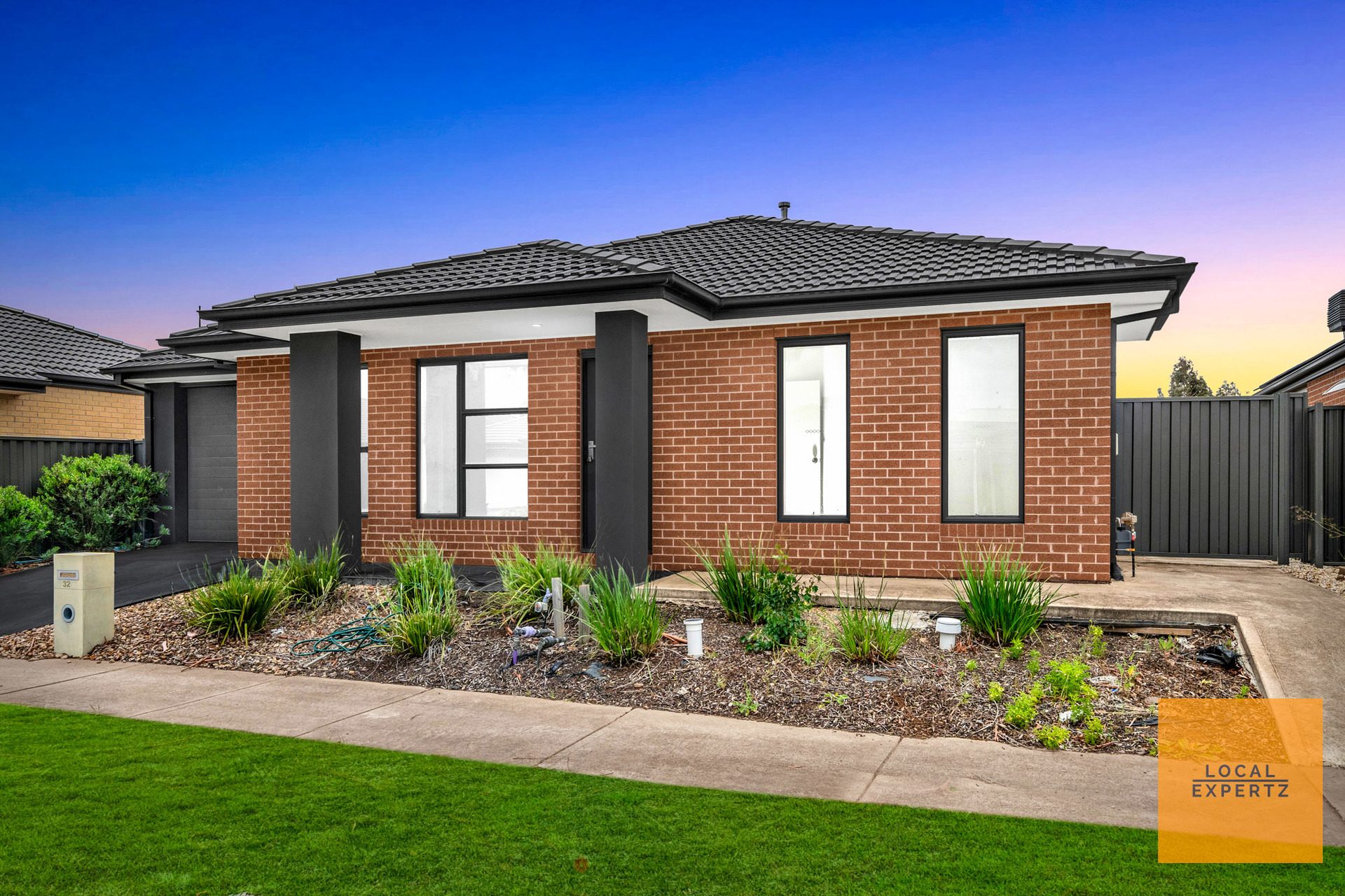 32 Hartland Rise, Cobblebank, VIC — photo 1