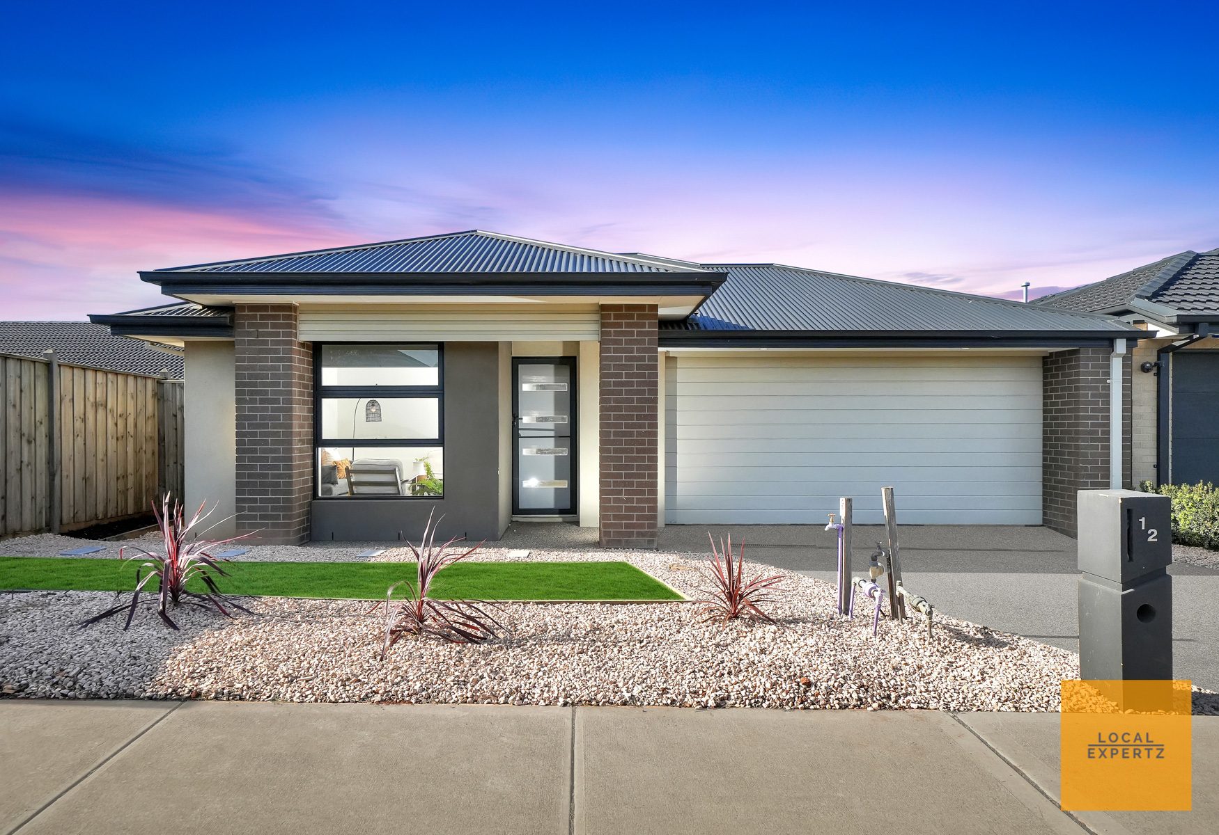 12 Telford Road, Thornhill Park, VIC — photo 1
