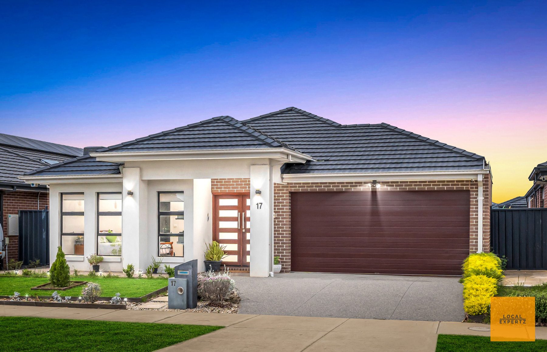 17 Tamboritha Boulevard, Weir Views, VIC — photo 1