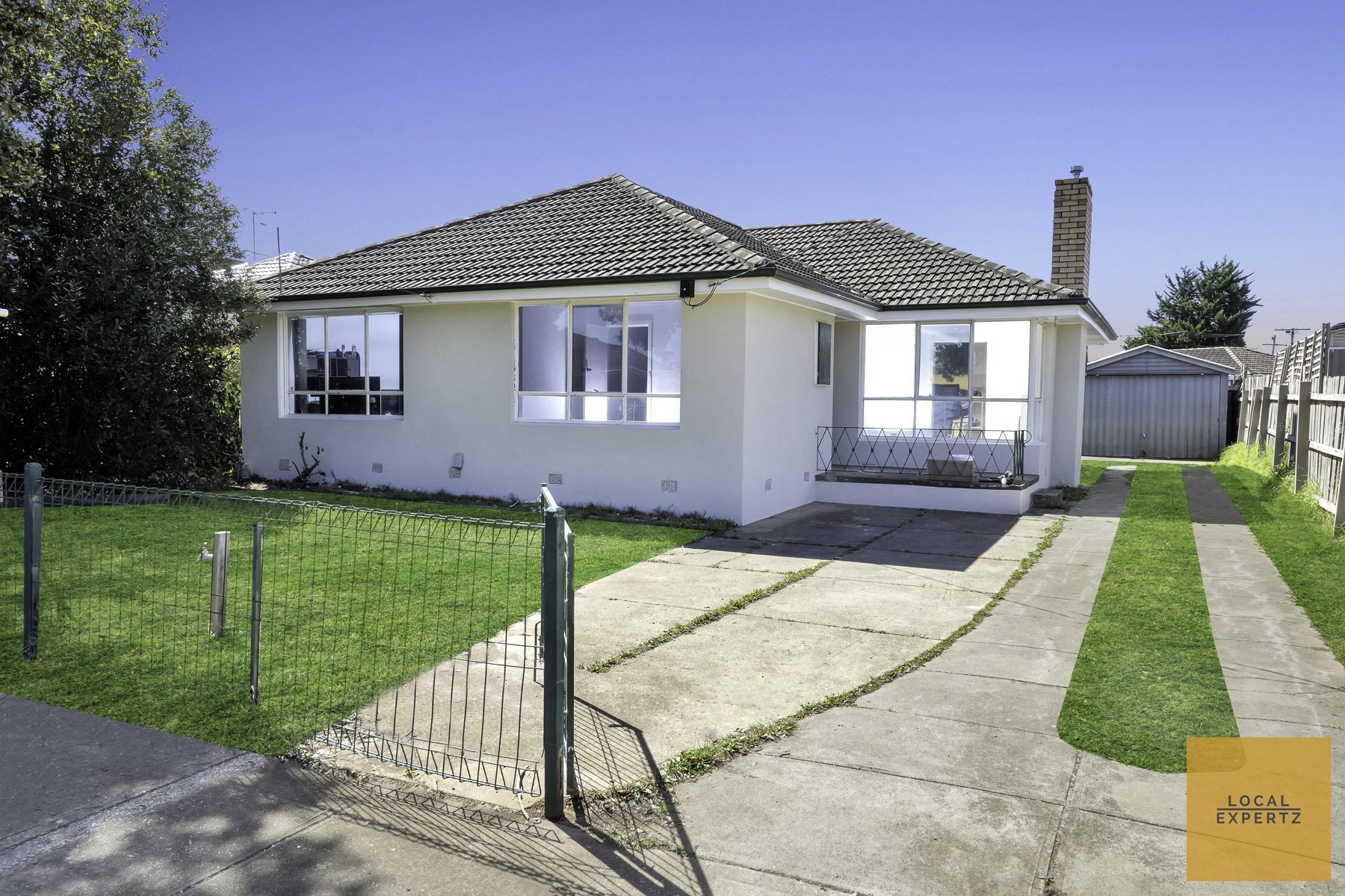 10 Second Avenue, Melton South, VIC — photo 1