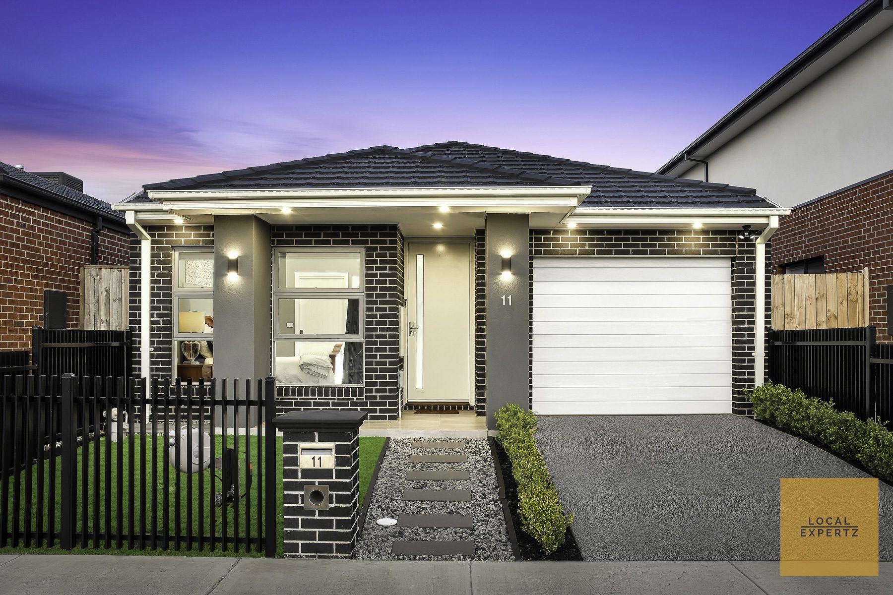 11 Edenbridge Way, Truganina, VIC — photo 1