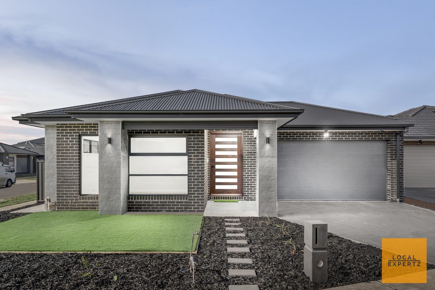 8 Roosevelt Drive, Rockbank, VIC — photo 1