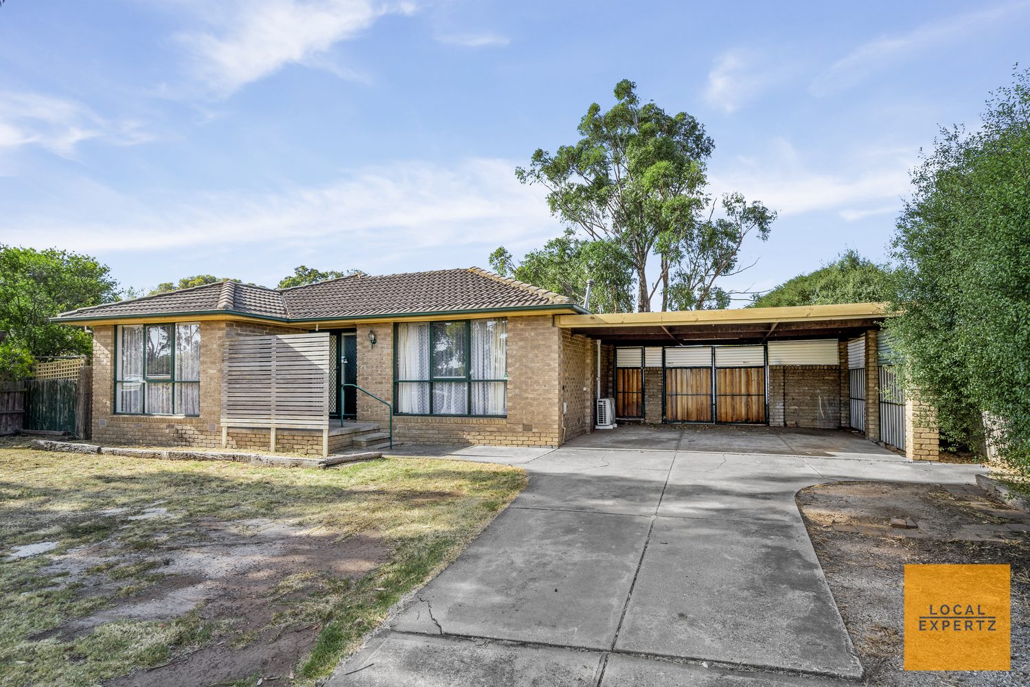 2 Balfour Place, Melton West, VIC — photo 1
