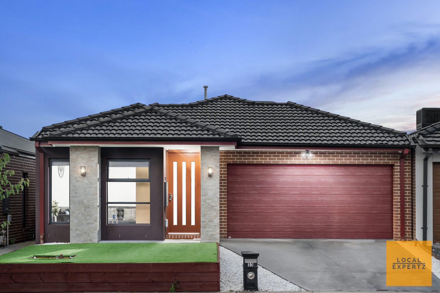 33 Wolin Drive, Tarneit, VIC — photo 1