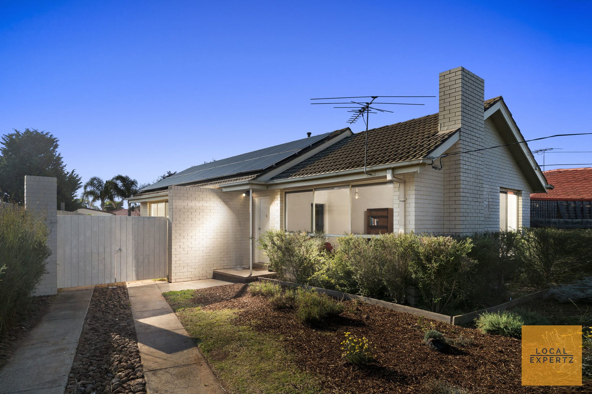 24 Morris Street, Melton South, VIC — photo 1