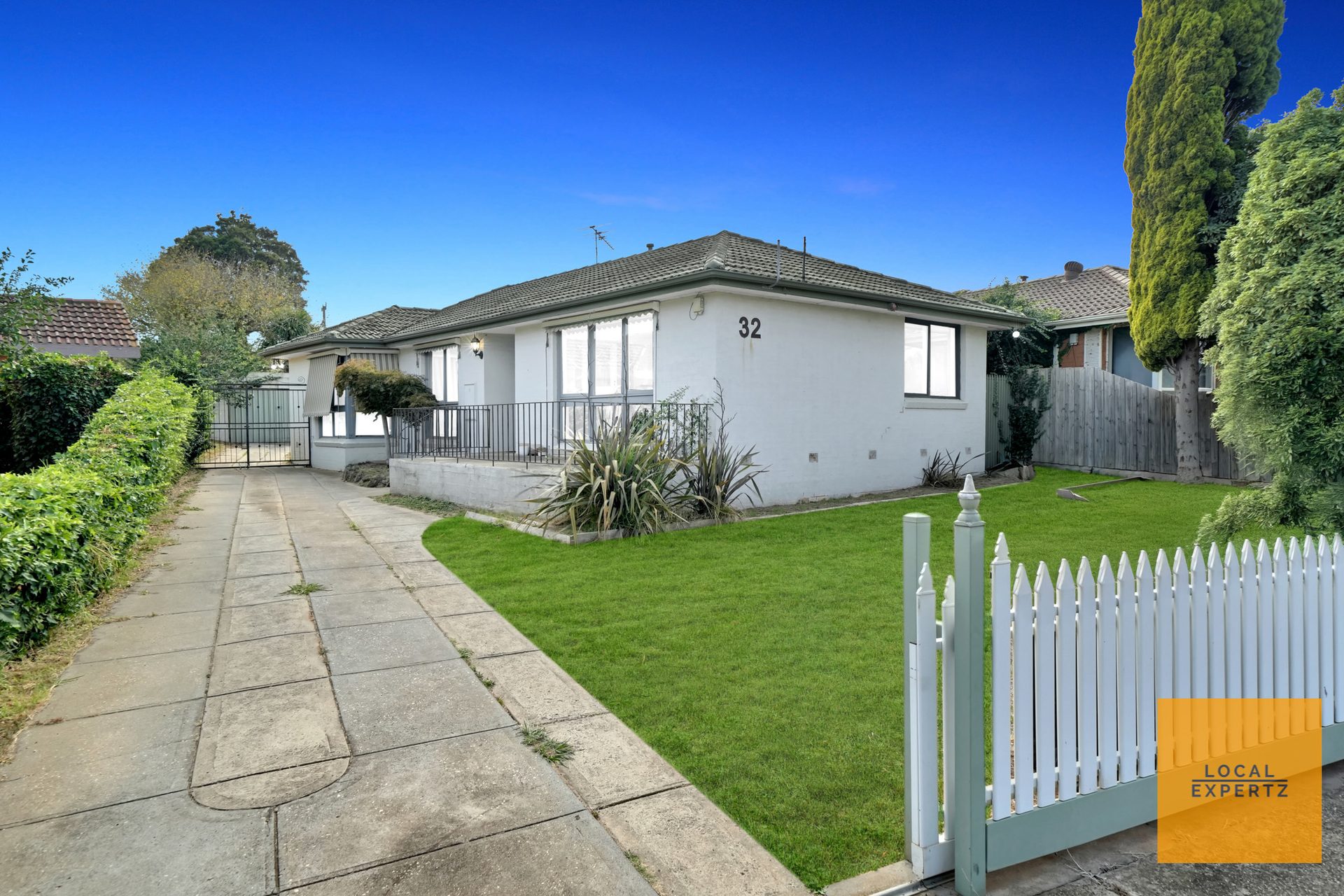 32 Quail Crescent, Melton, VIC — photo 1