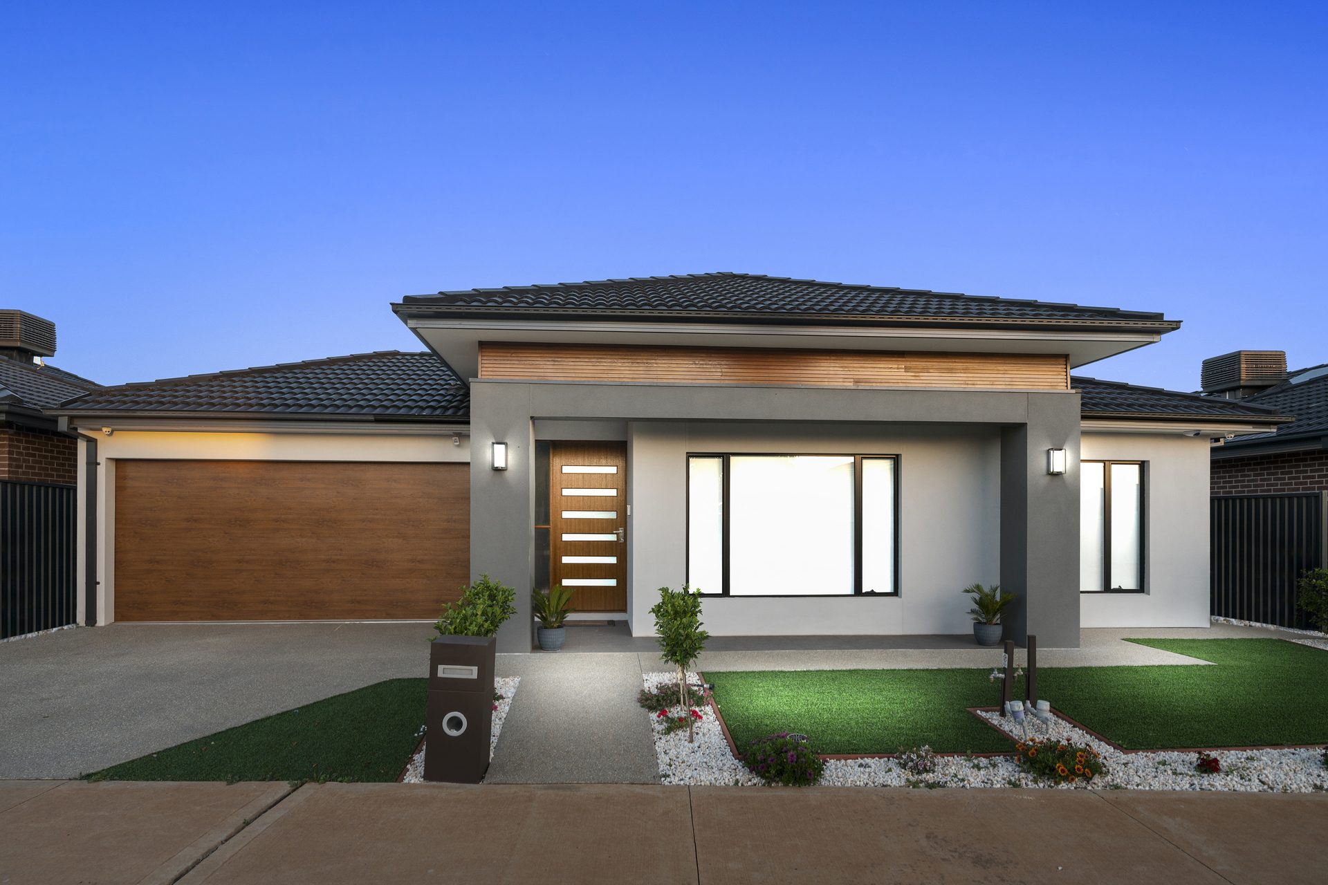 10 Ipswich Street, Strathtulloh, VIC — photo 1