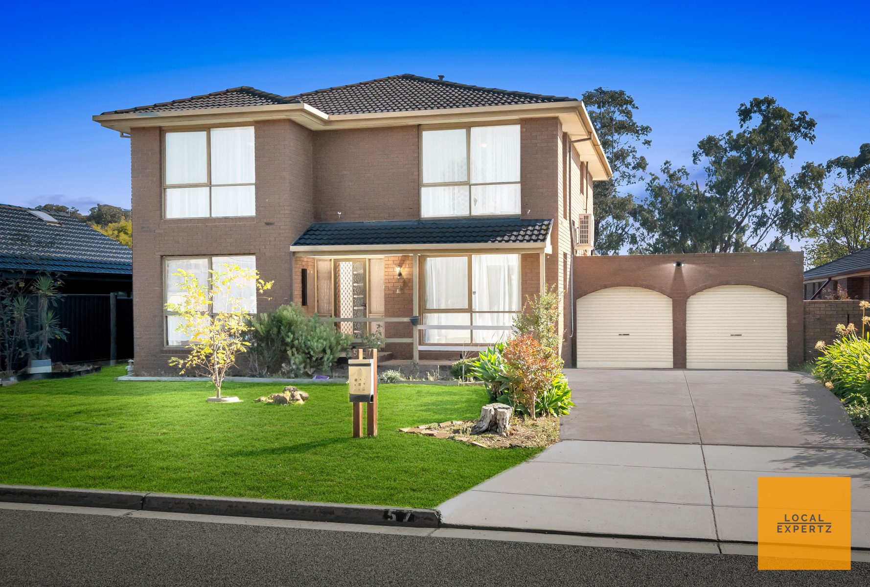 57 Campaspe Crescent, Brookfield, VIC — photo 1