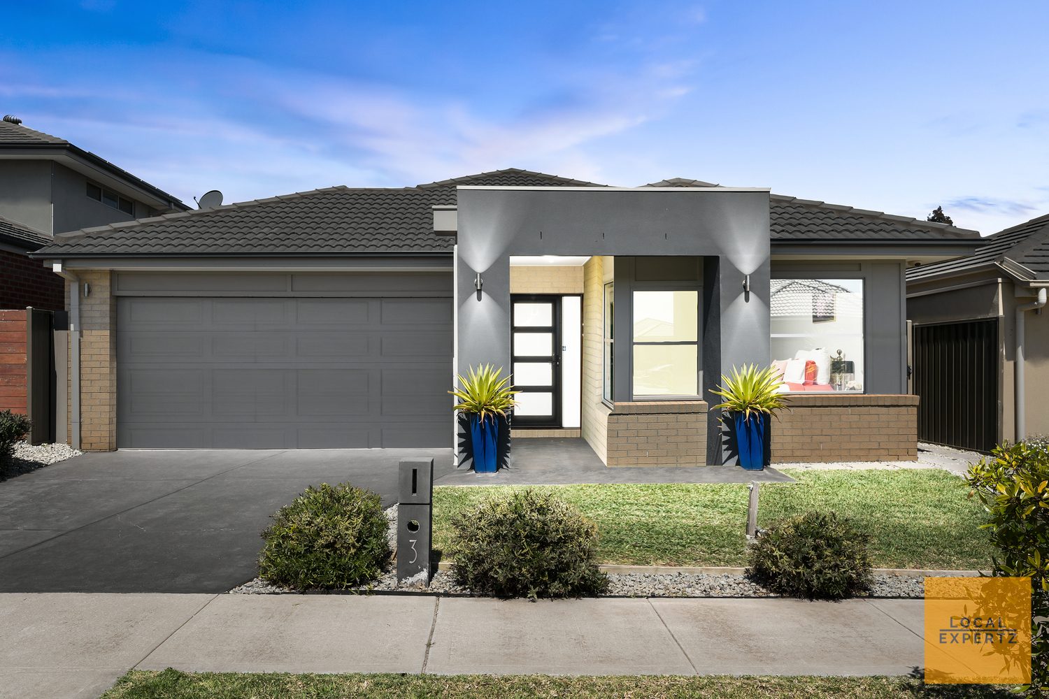 3 Amber Way, Cobblebank, VIC — photo 1