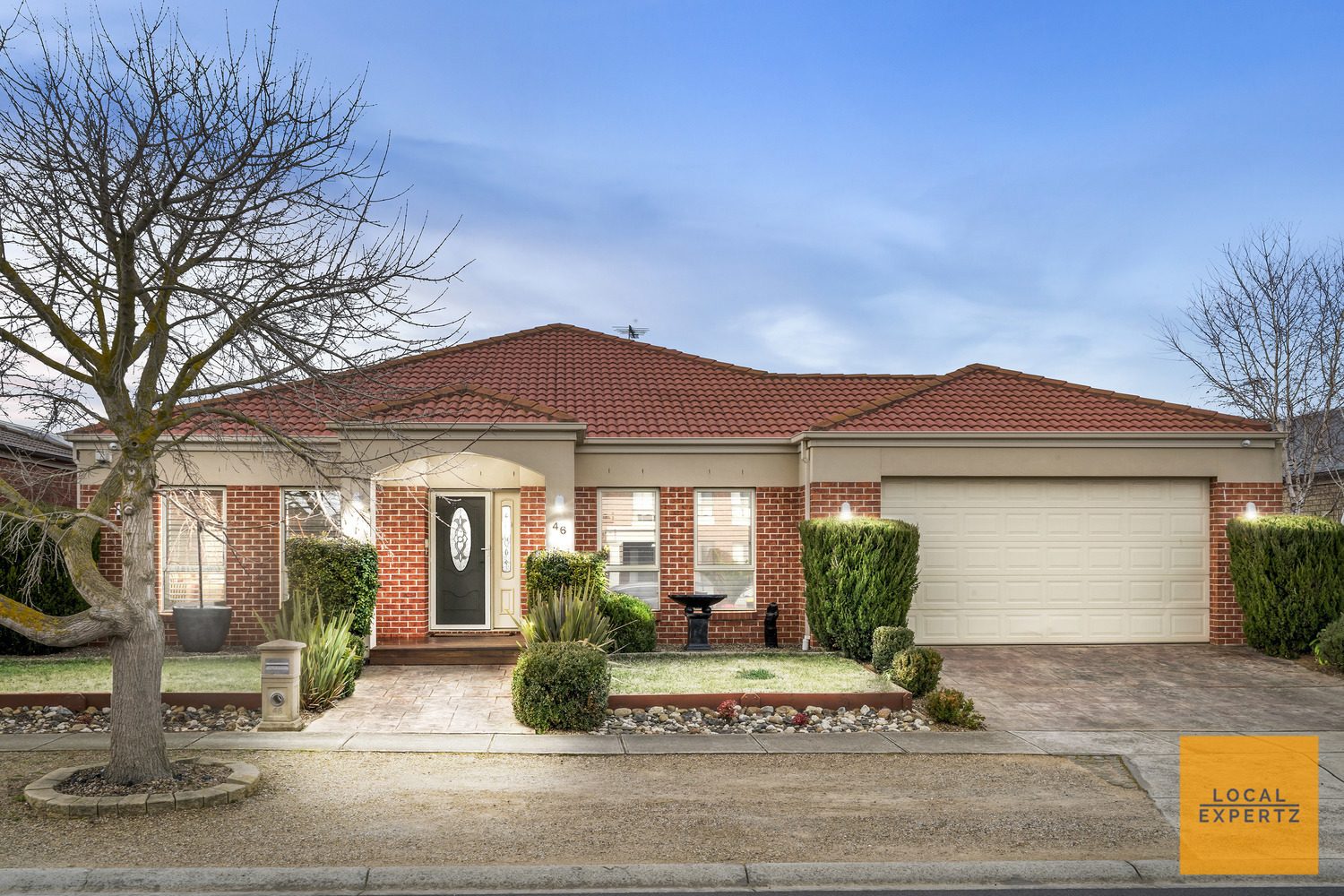 46 Carlyon Close, Melton West, VIC — photo 1