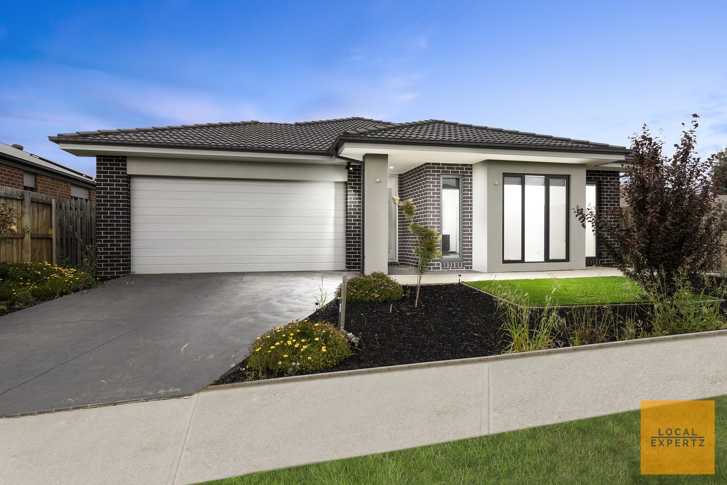 27 Cornwell Street, Melton South, VIC — photo 1