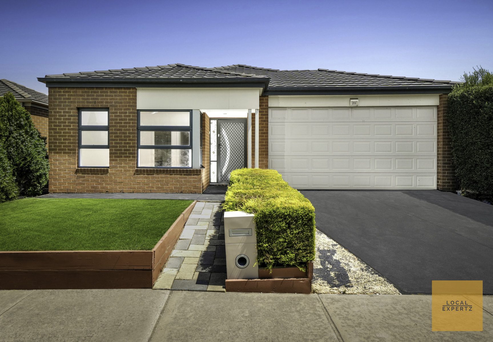 25 Carissa Road, Brookfield, VIC — photo 1