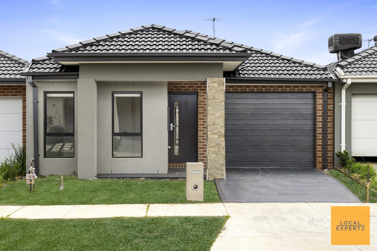 5 Akram Way, Rockbank