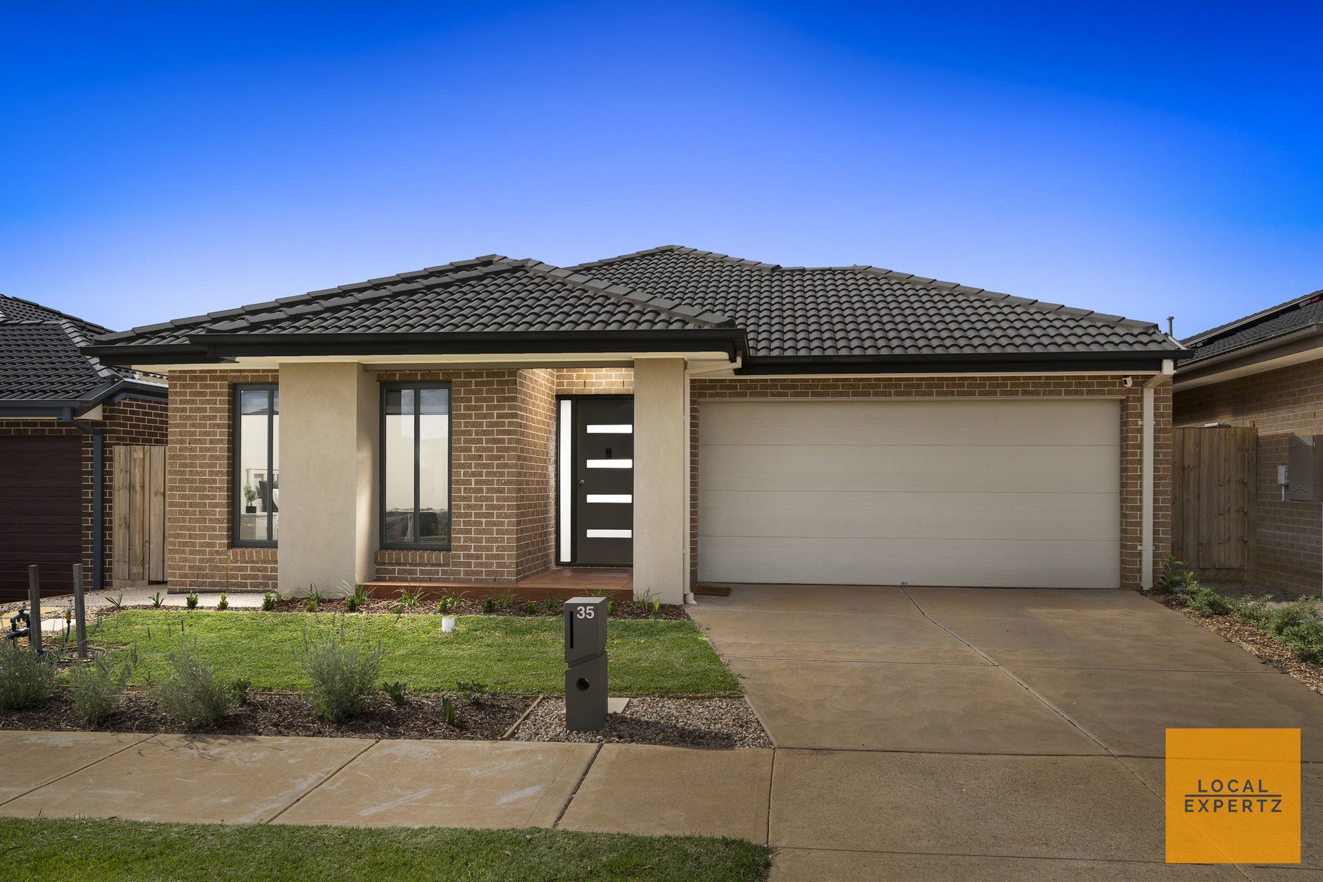 35 Tedcastle Drive, Aintree, VIC — photo 1