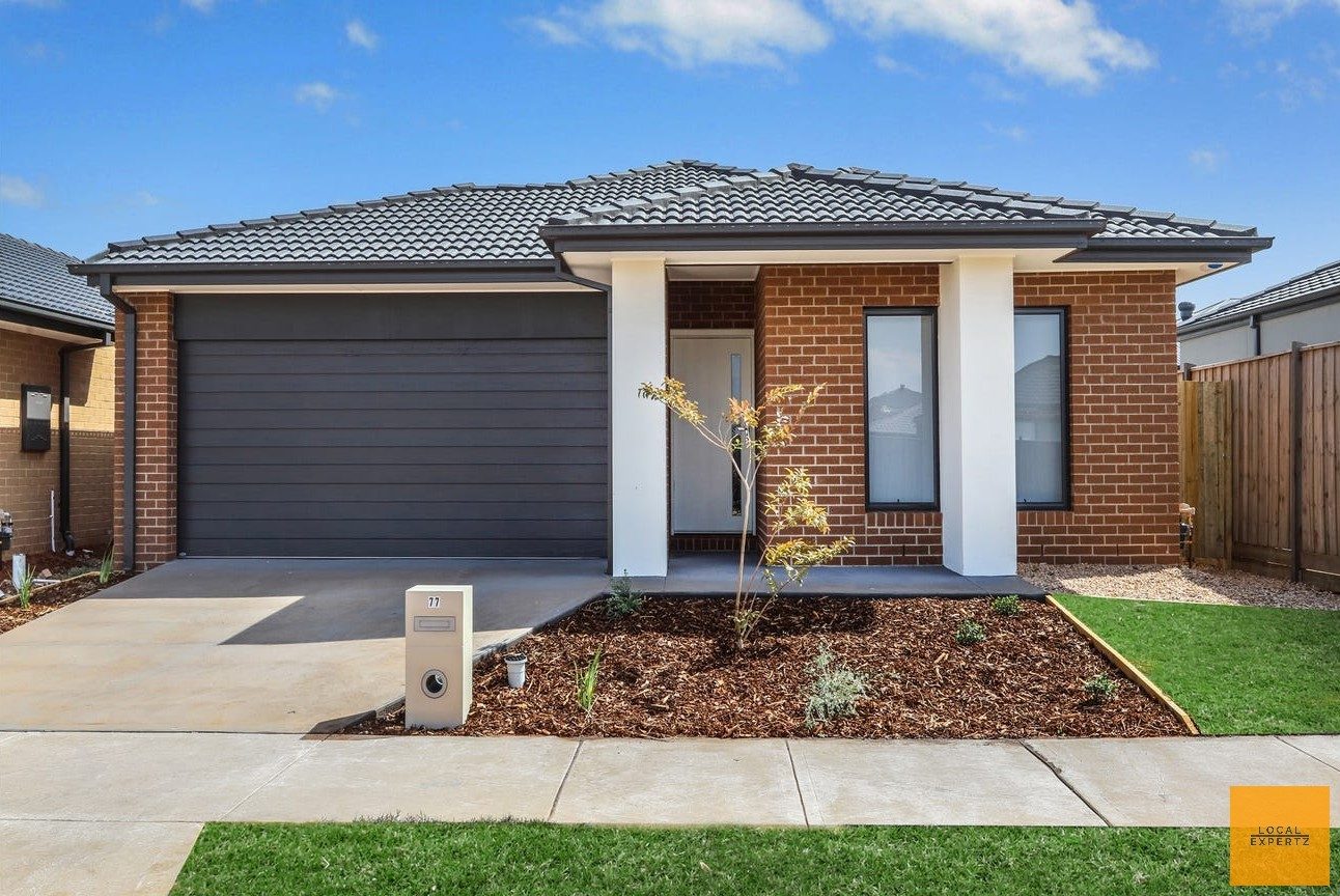 77 Hawkestone Street, Melton South, VIC — photo 1
