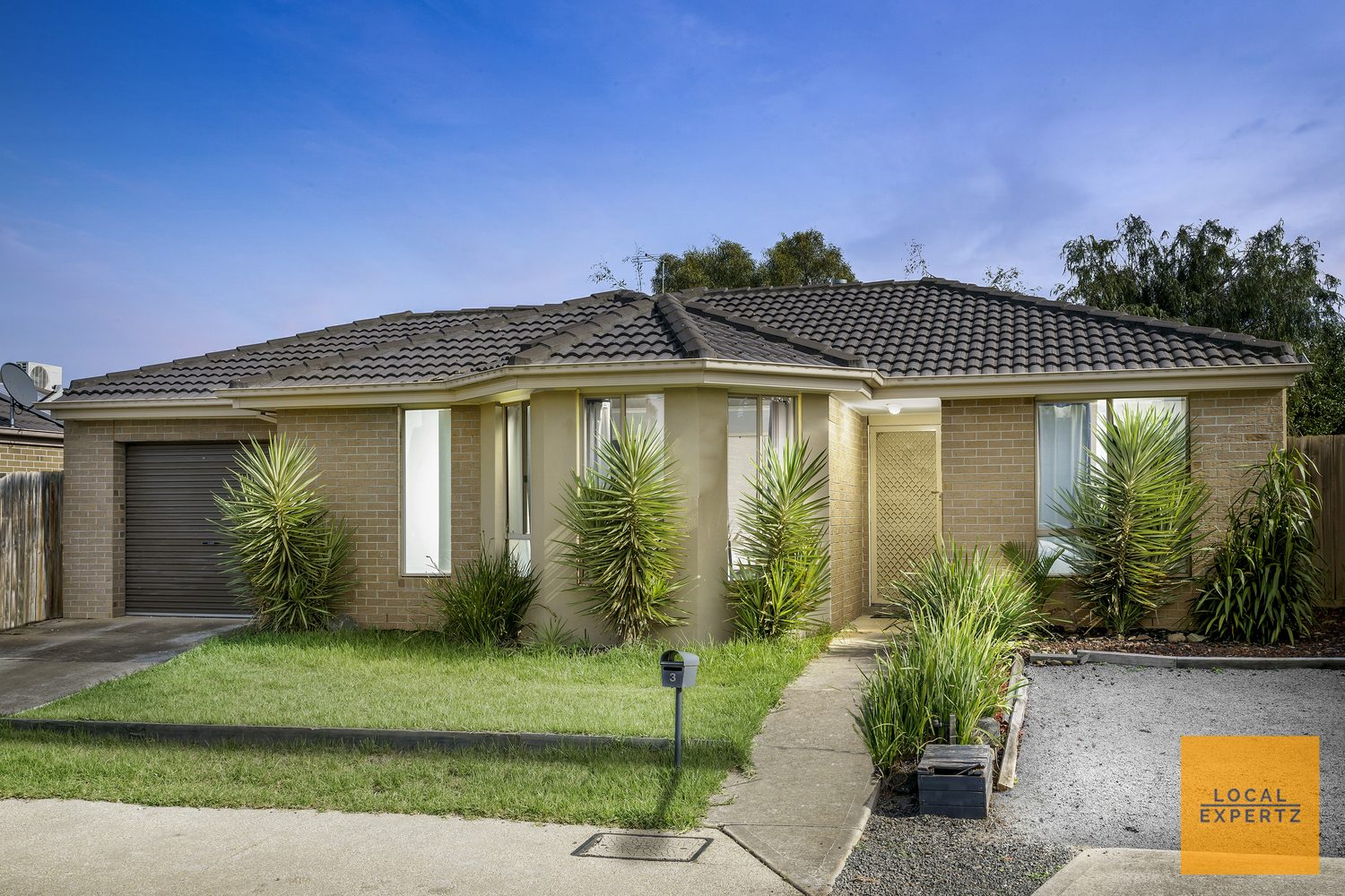 3/20-22 Roslyn Park Drive, Harkness, VIC — photo 1